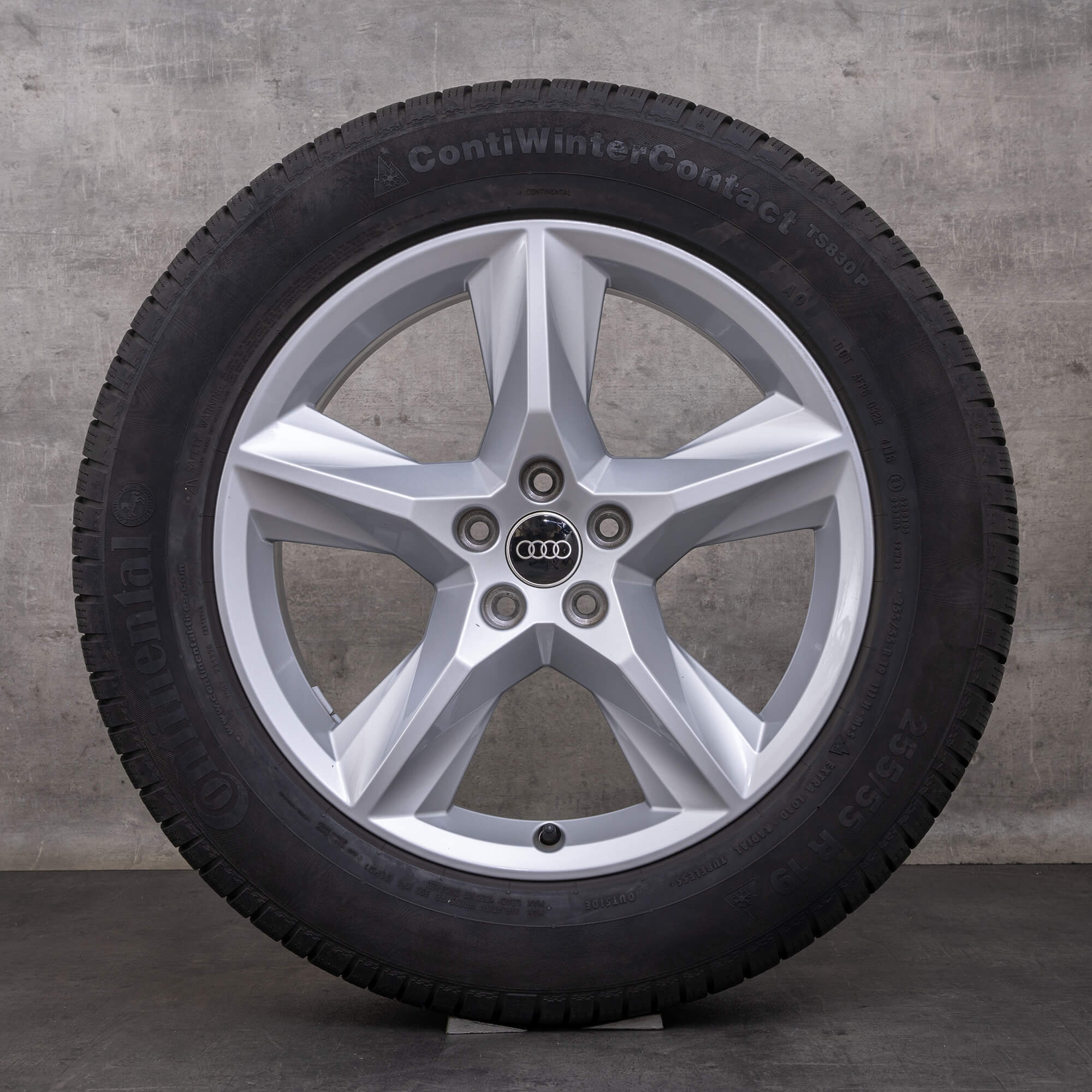 OEM Audi Q7 snow tire packages 19 inch 4M rims 4M0601025F silver glossy