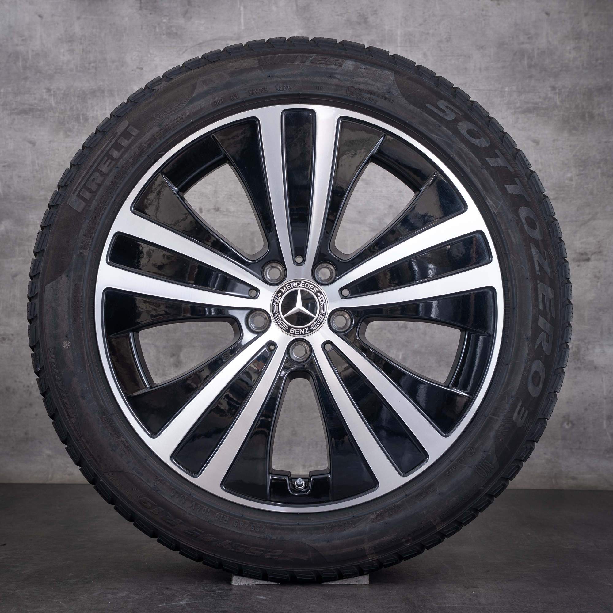 OEM Mercedes-Benz EQE 19inch V295 winter wheels A2954011200 black front diamond cut finish - wheel 2 of 4