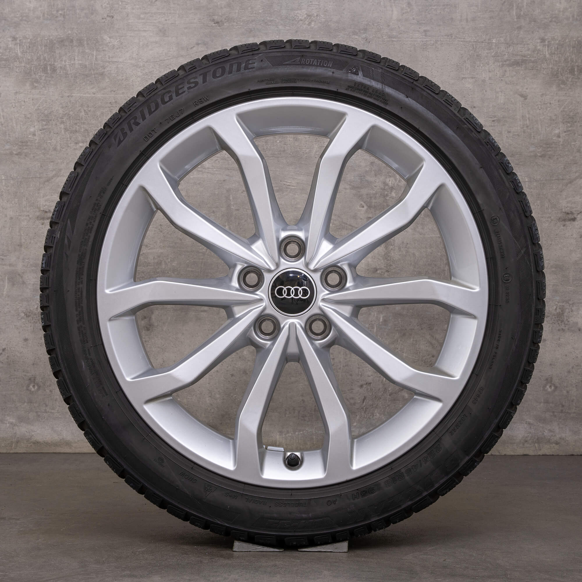 Originale Audi A4 S4 vinterhjul 18 tommer 8W B9 fælge 8W0601025ED sølv