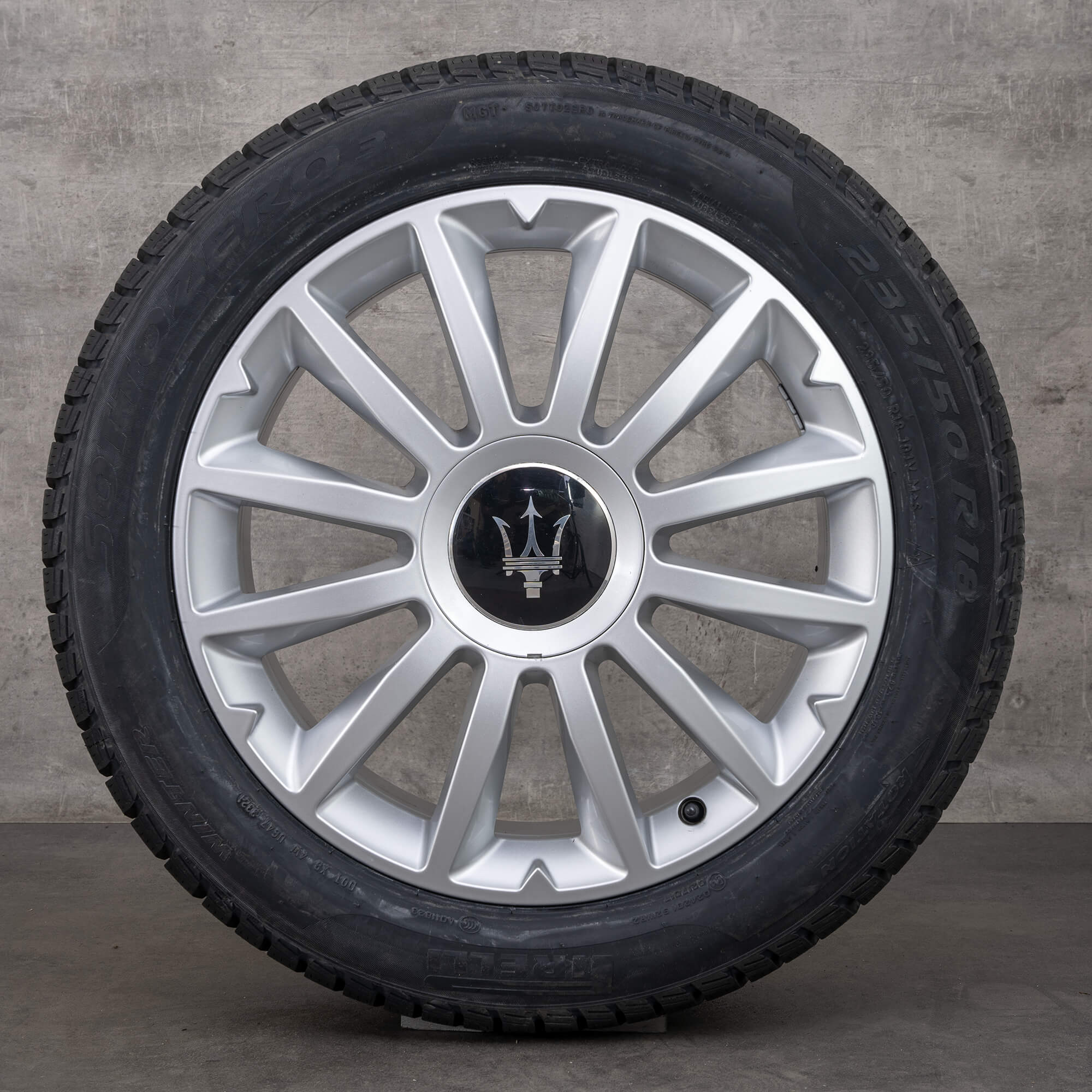 Jantes Maserati 18 pouces Ghibli M157 Alfieri pneus d'hiver roues jantes en
