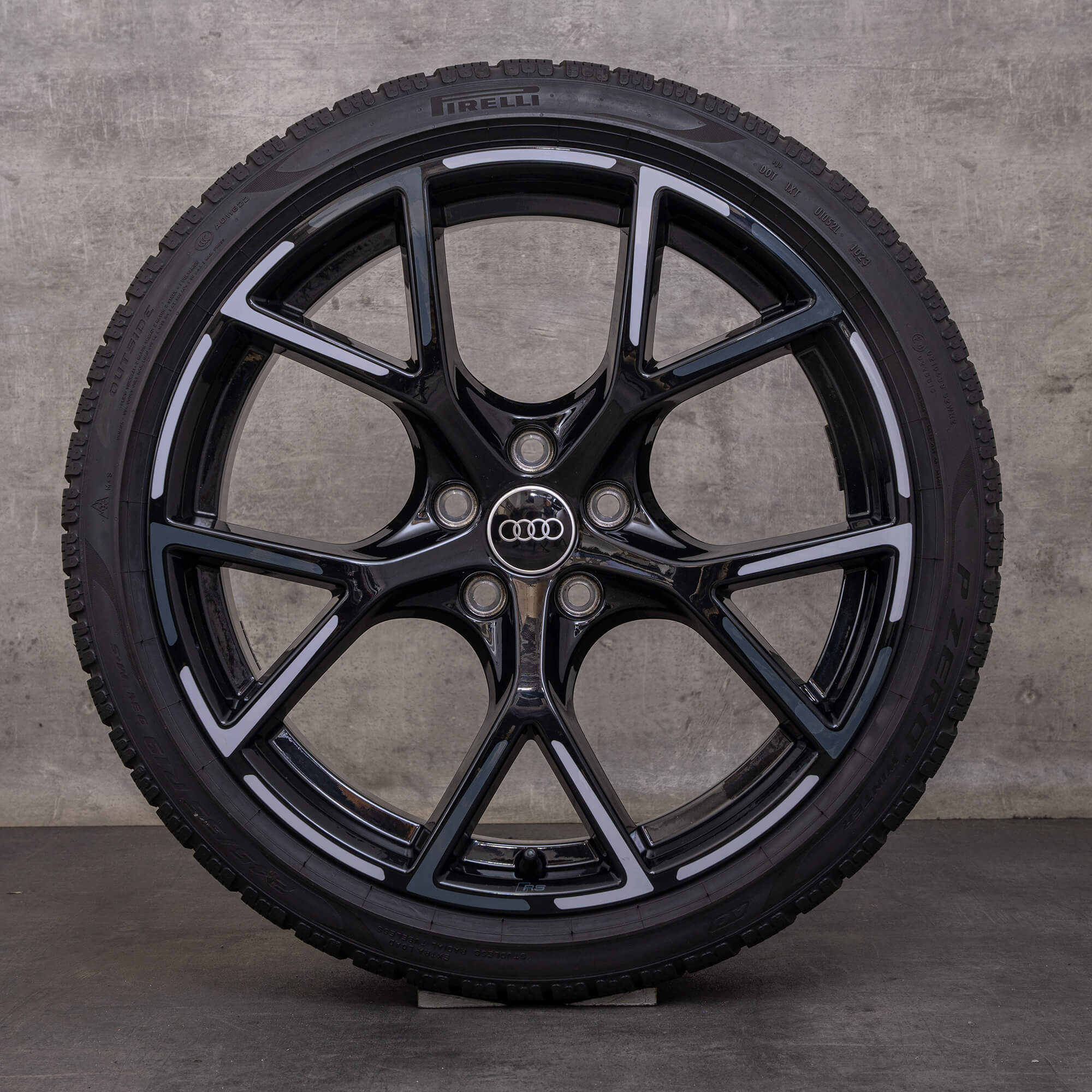 Audi RS3 純正19インチ タイヤホイールセット 235/35R19 OEM Audi RS3 snow tire packages 19 inch 8Y RS rims 8Y0601025BP