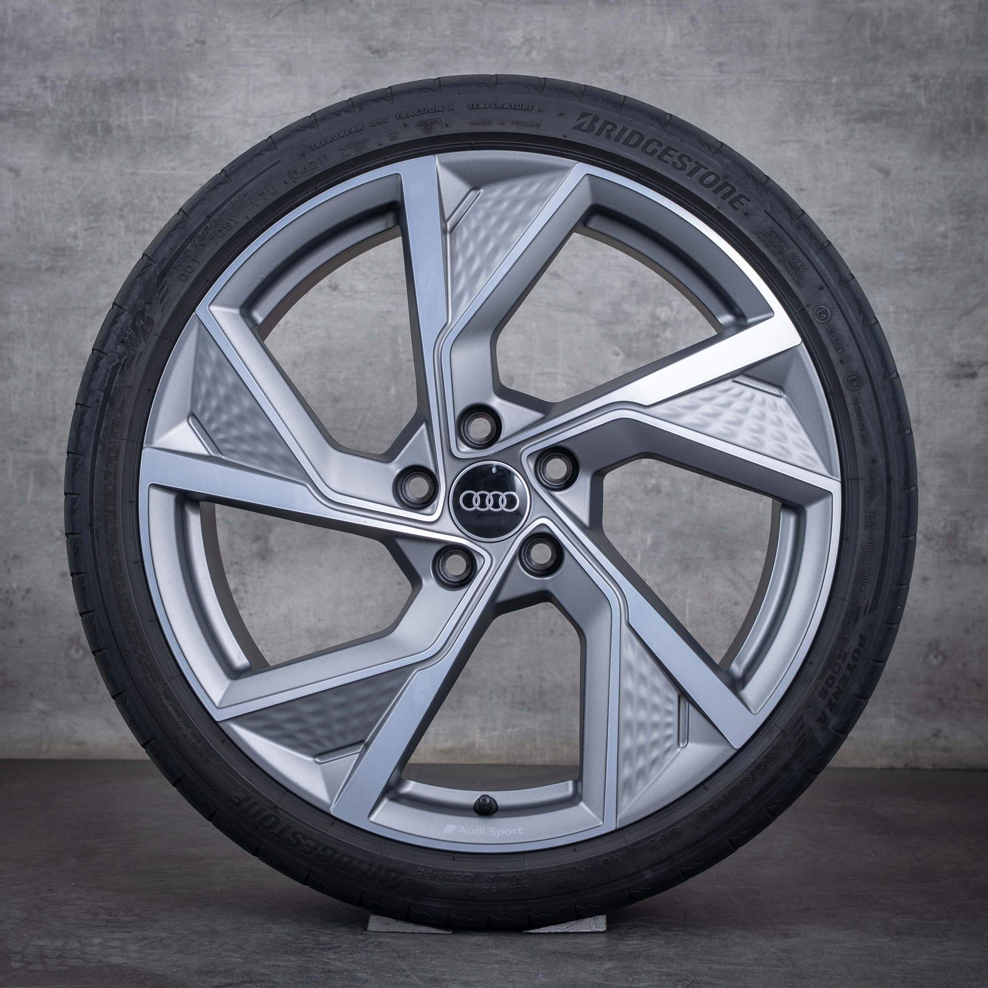 Oryginał Audi A3 S3 felgi 19 cali 8Y 8V koła letnie 8Y0601025Q tytan mat polerowane