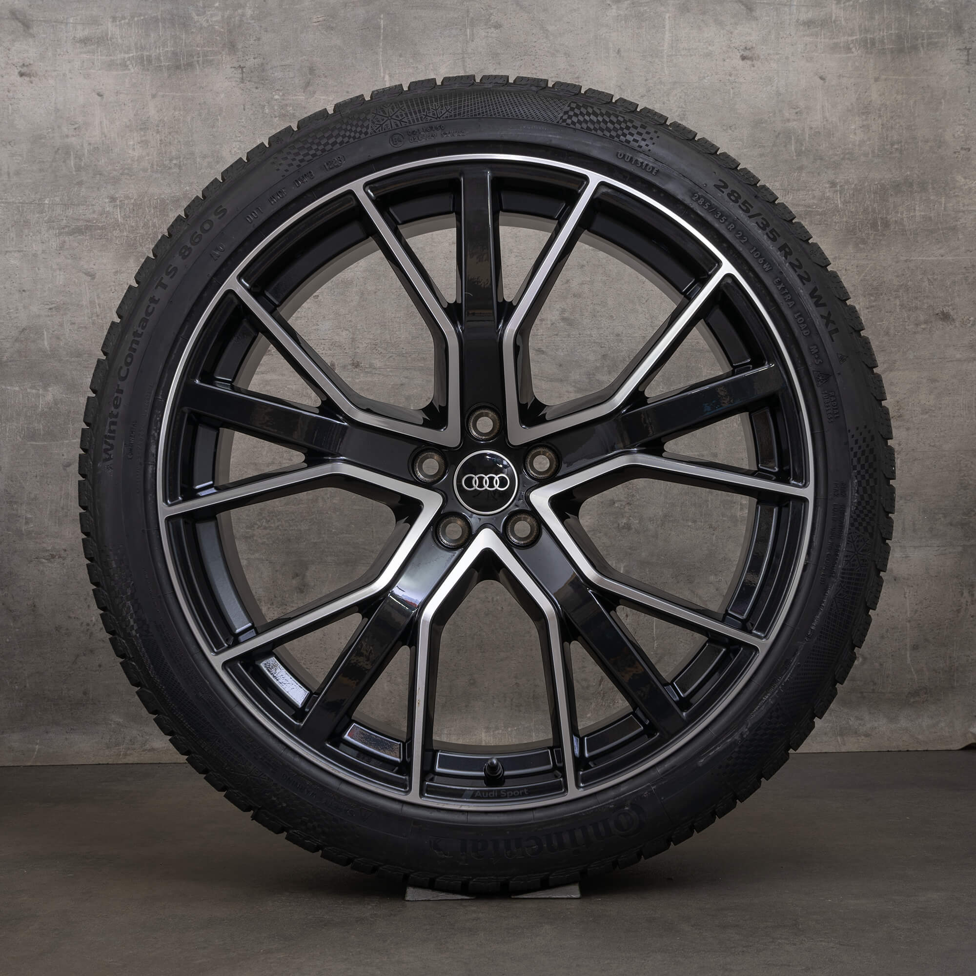 Oryginalne koła zimowe do Audi Q7 SQ7 22 cale felgi 4M Performance 4M0601025DP czarne w stylu diamond cut NOWE