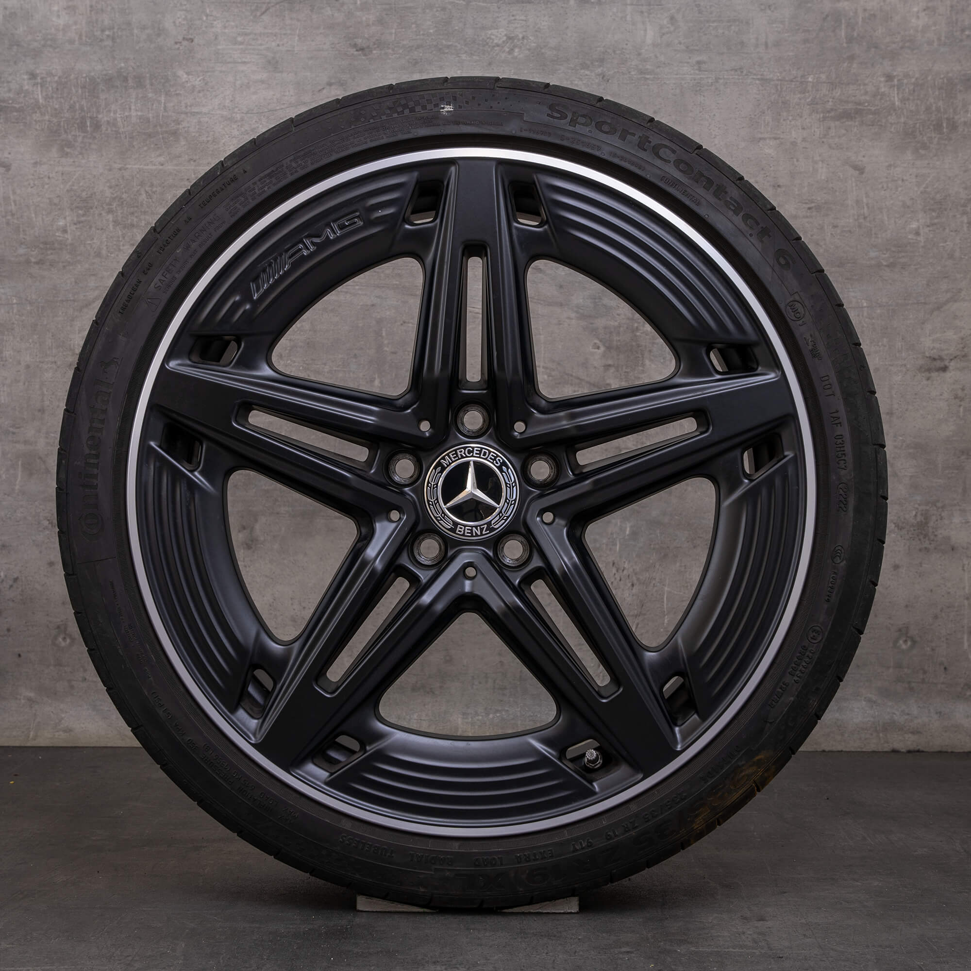 Oryginał Mercedes Benz Klasa A A35 AMG felgi 19 cali W177 V177 koła letnie A1774014400 czarny mat polerowane
