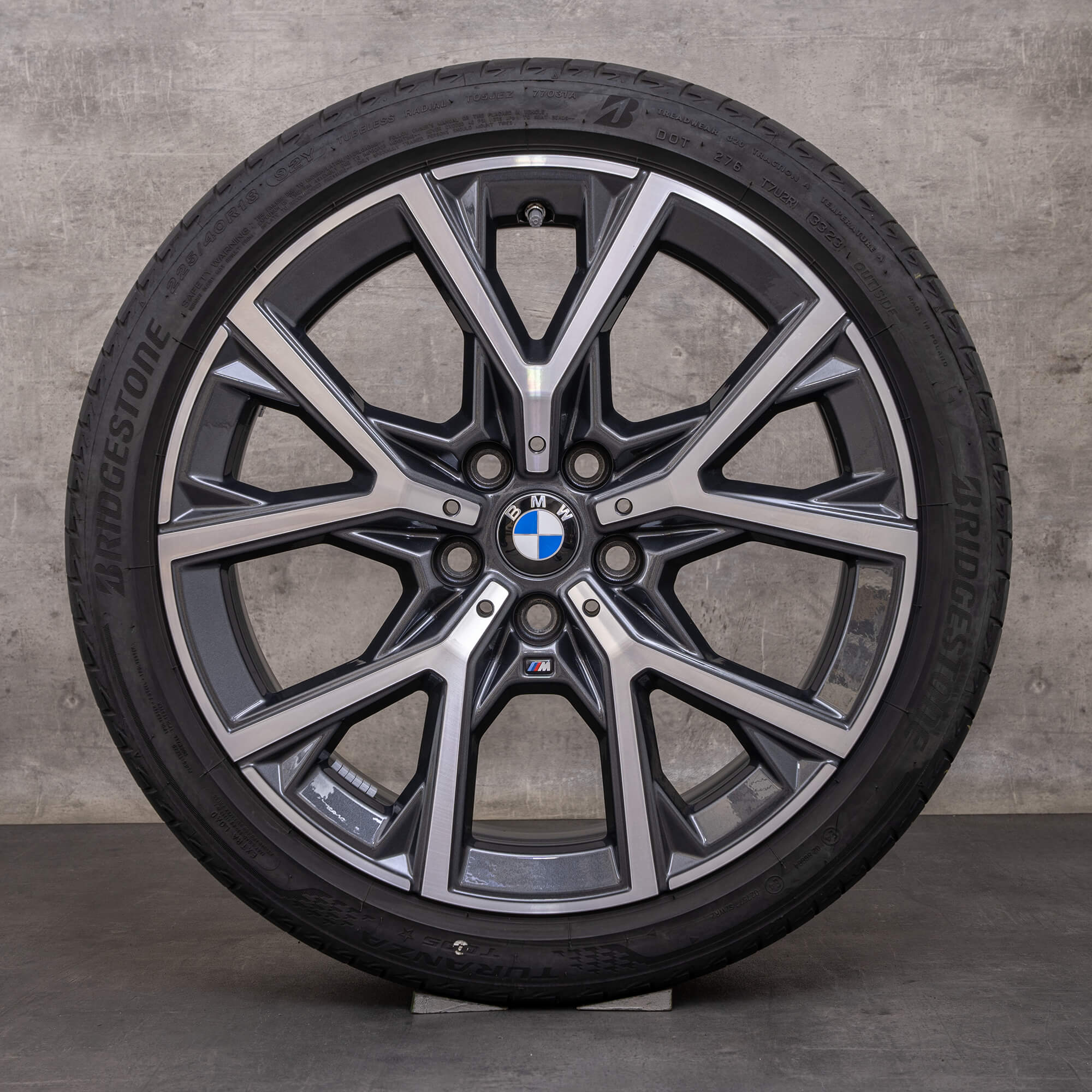 Orijinal BMW 1 serisi 2 jant 18 inç F40 F44 Gran Coupé yaz lastikleri styling 553 M 8092355 orbit gri parlak tornalanmış