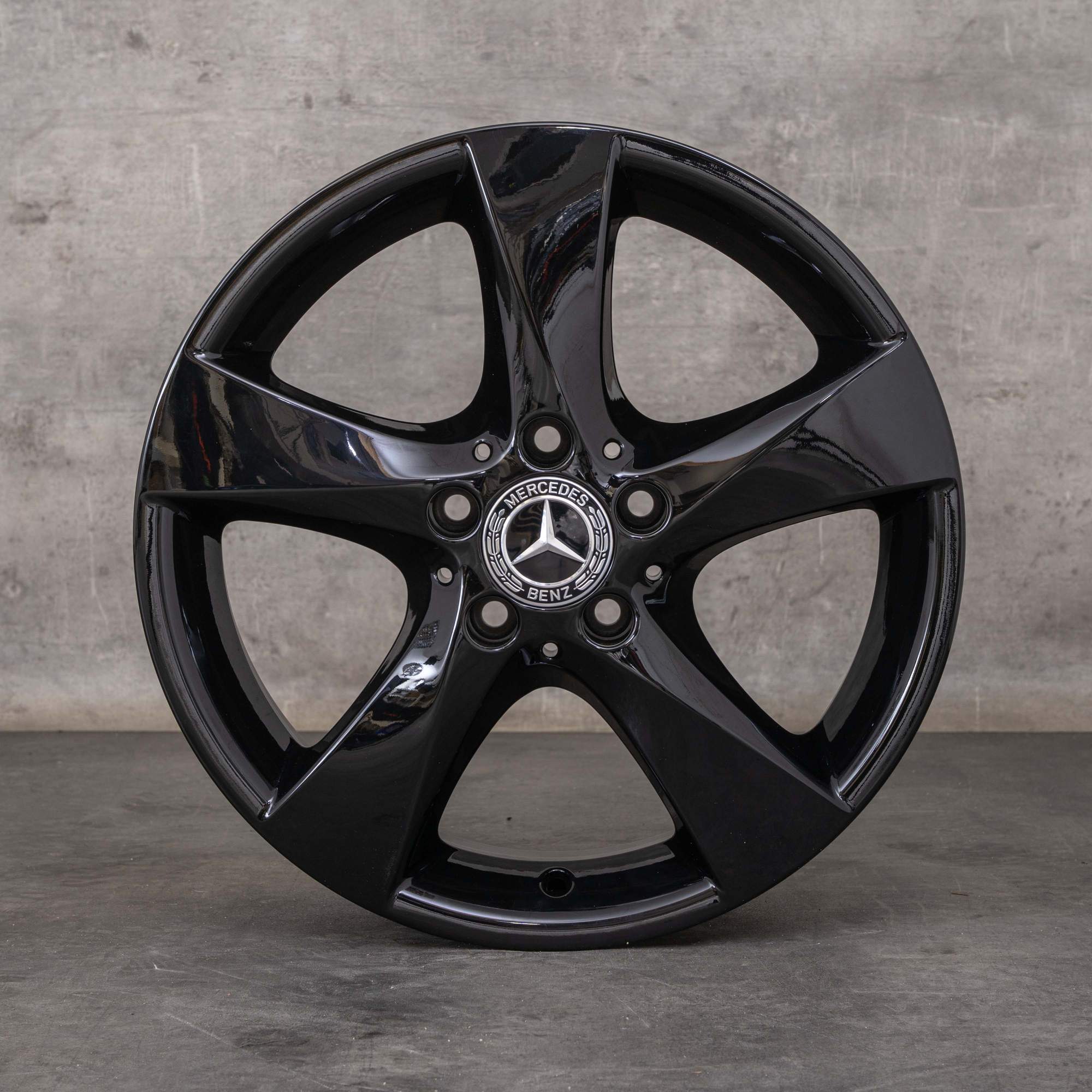 Originalní ráfky na auto Mercedes Benz třídy V 17 palců W447 W639 Vito Viano A4474012200 černá lesklá