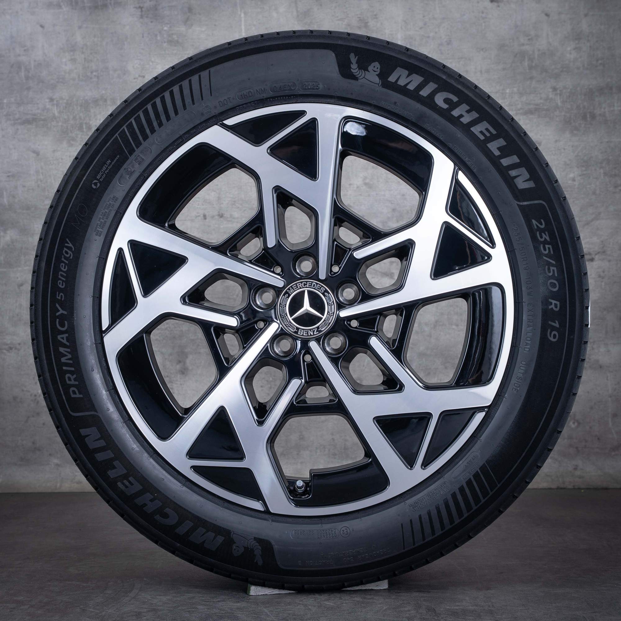Alkuperäiset Mercedes-Benz C-sarjan talvirenkaat 19 tuuman vanteet W520 A5204010400 A5204010500 diamond cut mustat