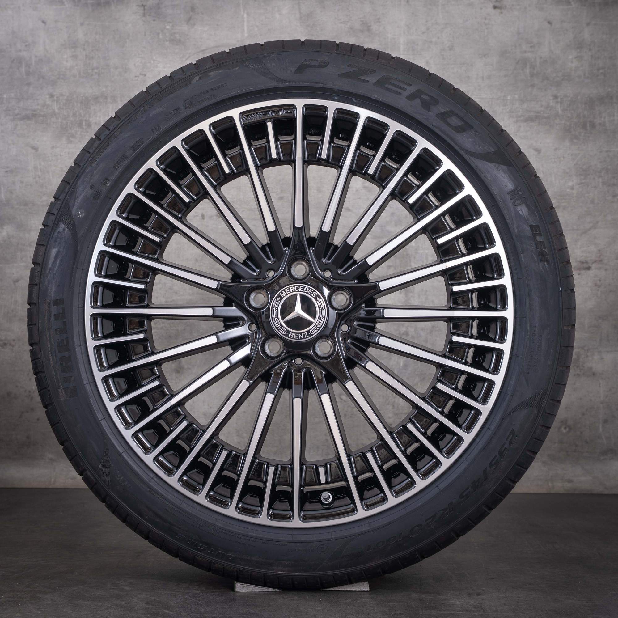 OEM AMG Mercedes EQA EQB 20inch H243 X243 rims with Sommerreifen A2434010600 Black diamond cut