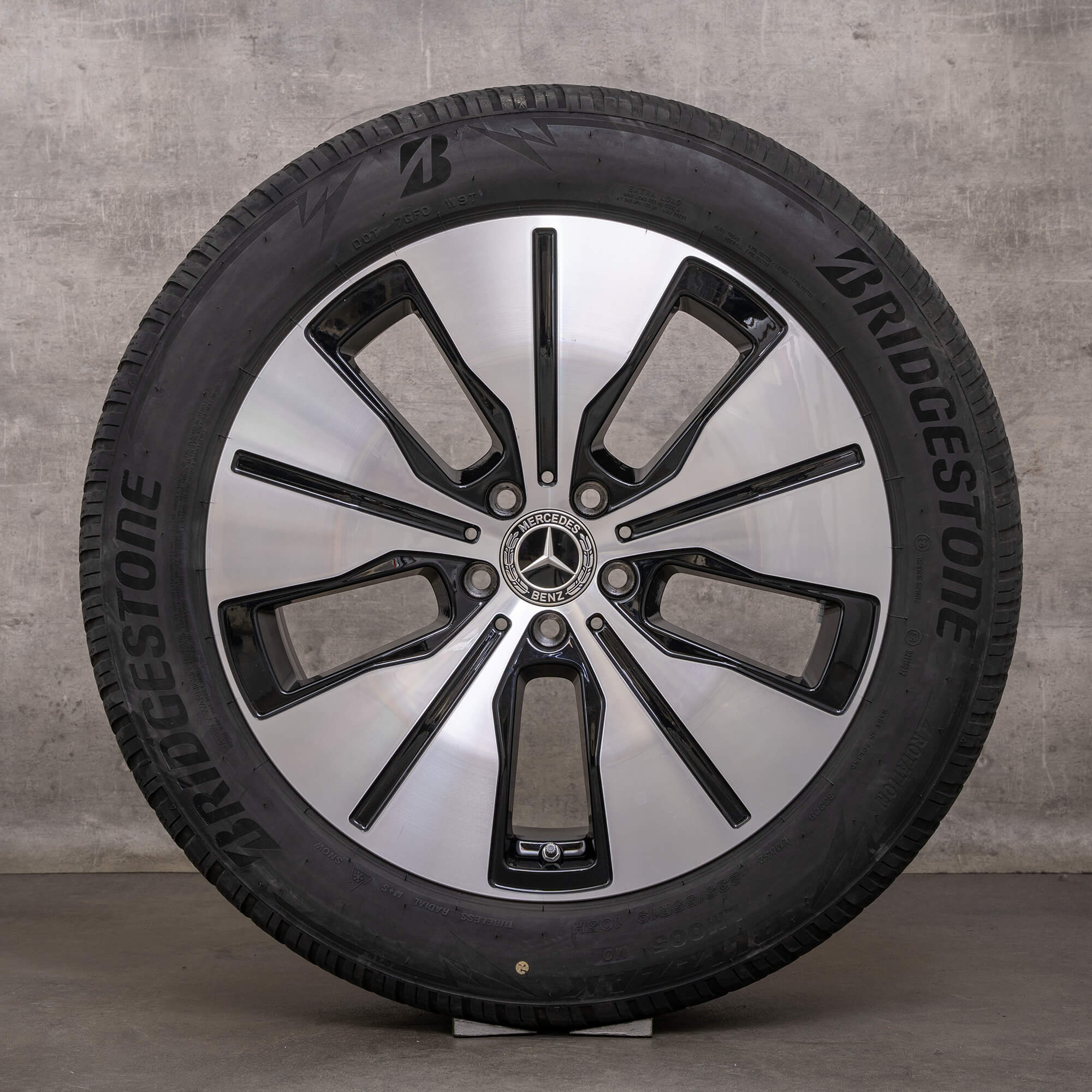 Original Mercedes Benz EQC llantas de invierno 19 pulgadas N293 5mm A2934010100 negro brillante torneado