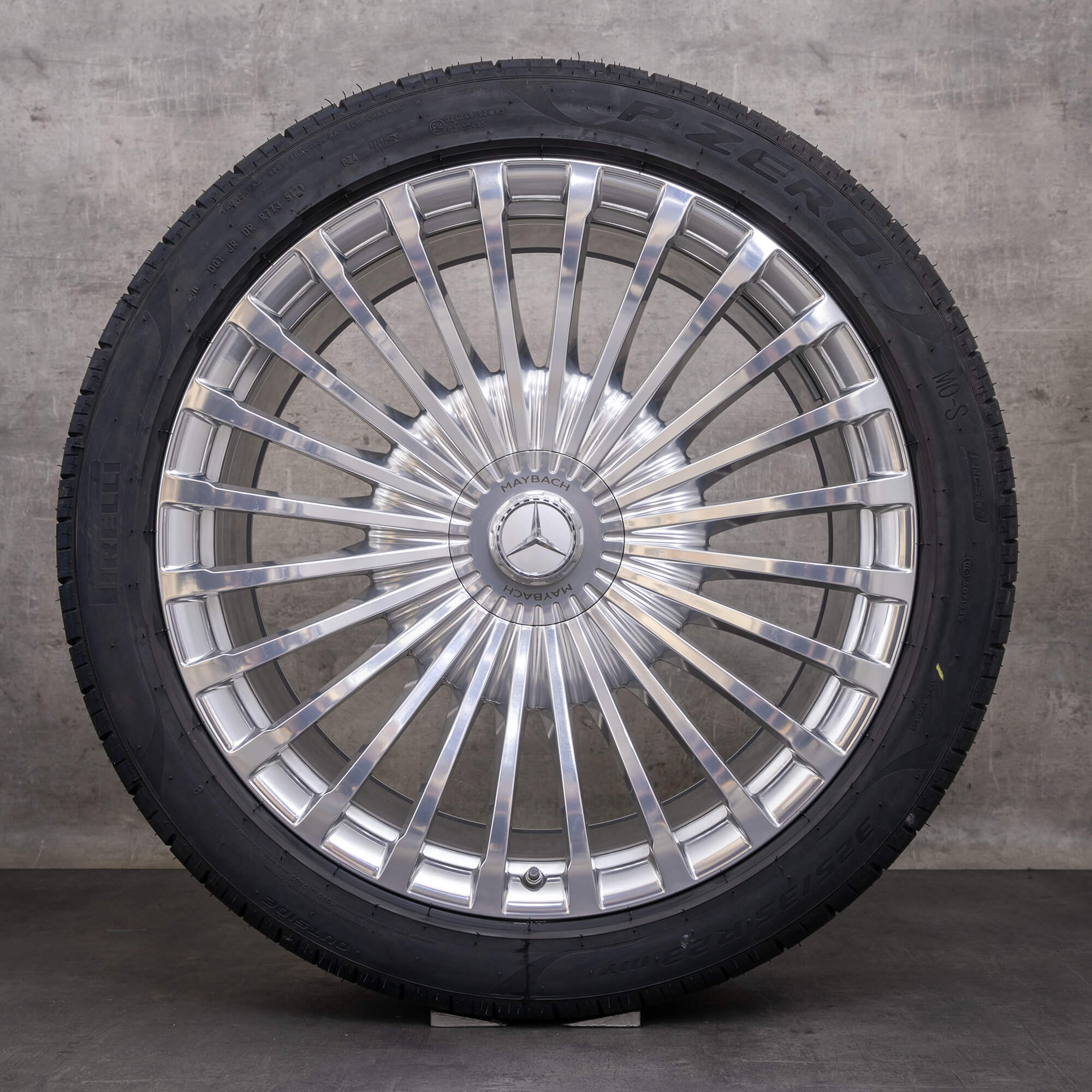 Orijinal MAYBACH GLS 600 jantlar 23 inç X167 yaz jant lastikleri A1674011600 A1674011700 krom