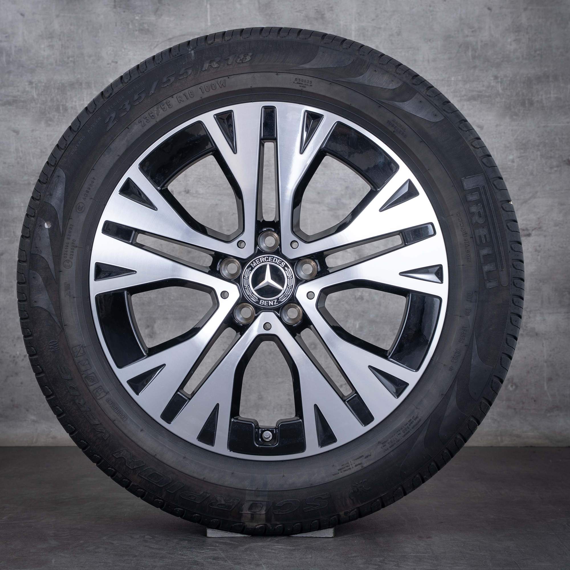 Oryginalał Mercedes Benz GLA GLB koła zimowe 18 cali X247 H247 Felgi A2474015000 czarne Polerowane