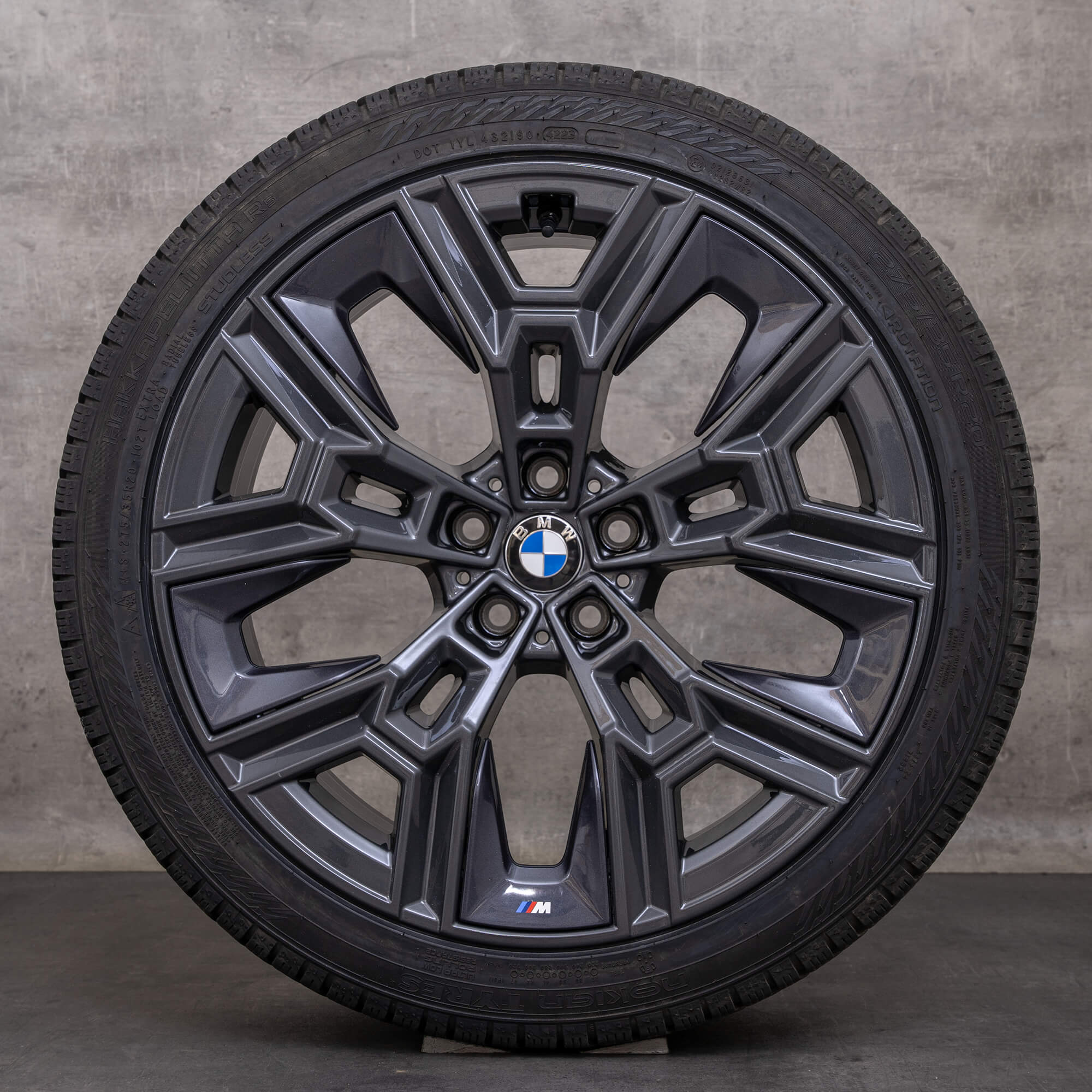 Original BMW 5er i5 Winterräder 20 Zoll G60 G61 Felgen 5A324E8 5A324E9 Styling 939 M orbit grey