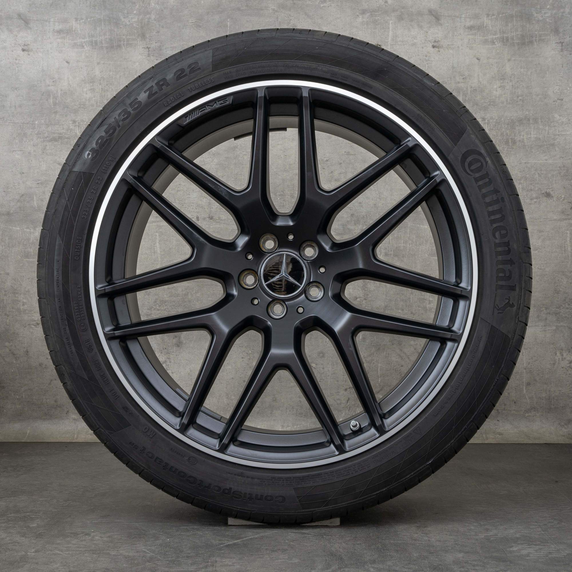 Originali Mercedes Benz GLE 63 S AMG cerchi estivi C292 da 22 pollici A2924012400 A2924012500 nero opaco lucidato frontalmente