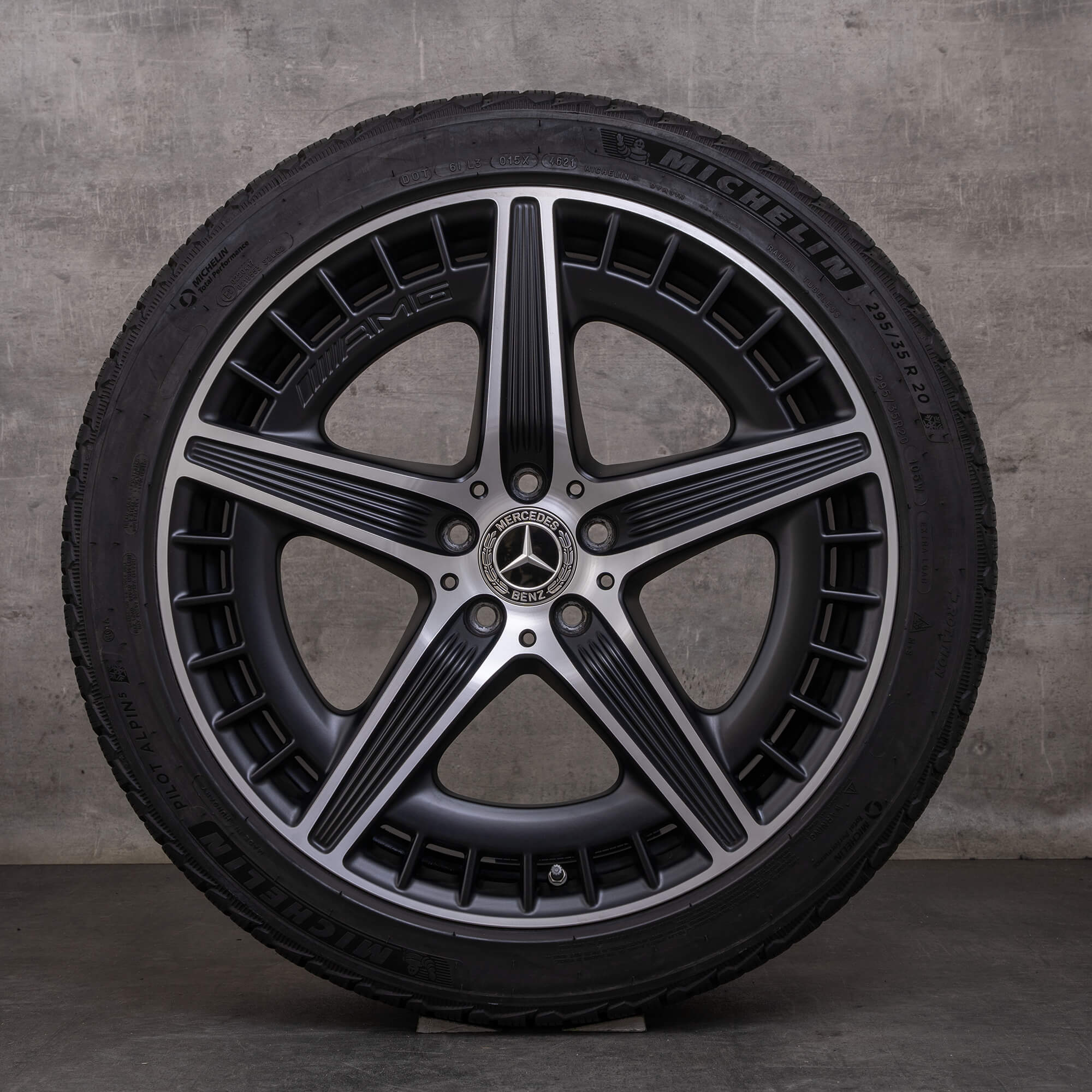 Oryginał Mercedes Benz EQE 43 53 AMG felgi 20 cali V295 koła zimowe A2954012700 A2954012800 czarny mat polerowane
