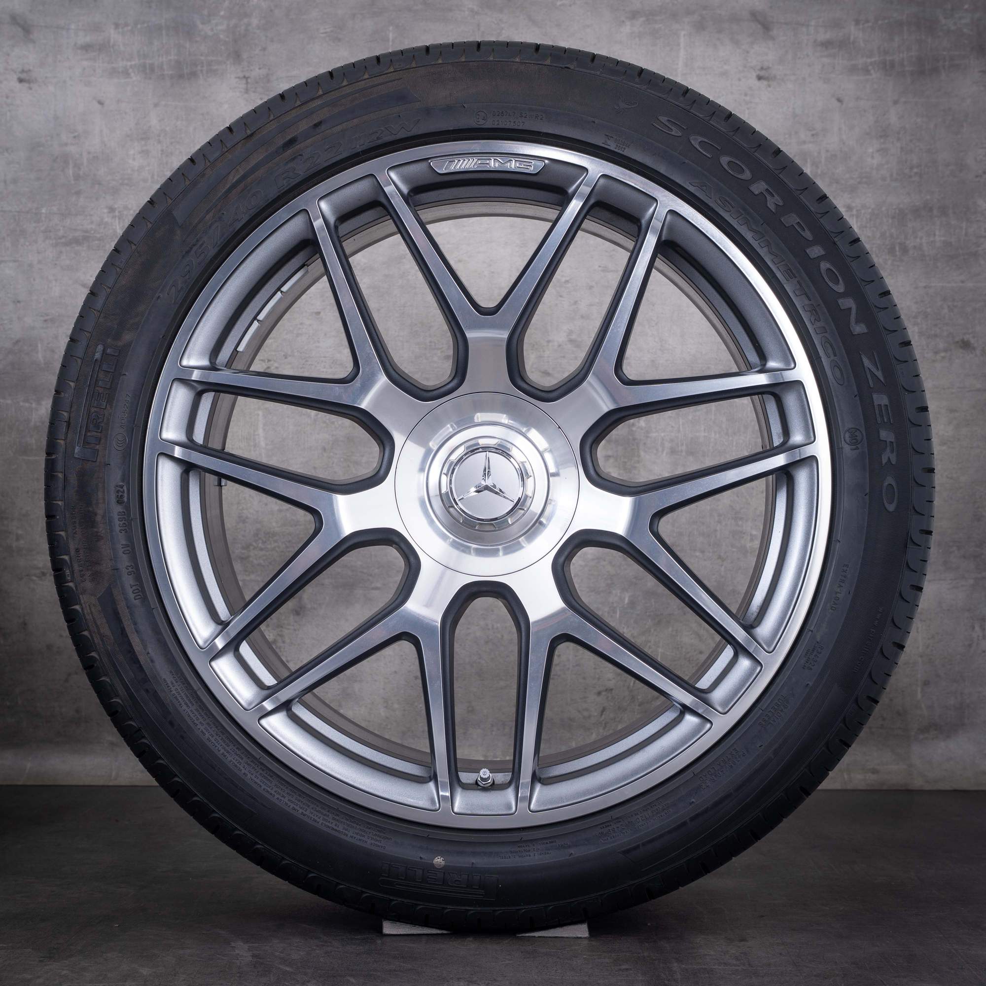 Original Mercedes-Benz AMG G-Klass-fälgar 22 tum 463 Sommarhjul A4634012000 KORSSPOKFELG himalaya grey, frontpolerad