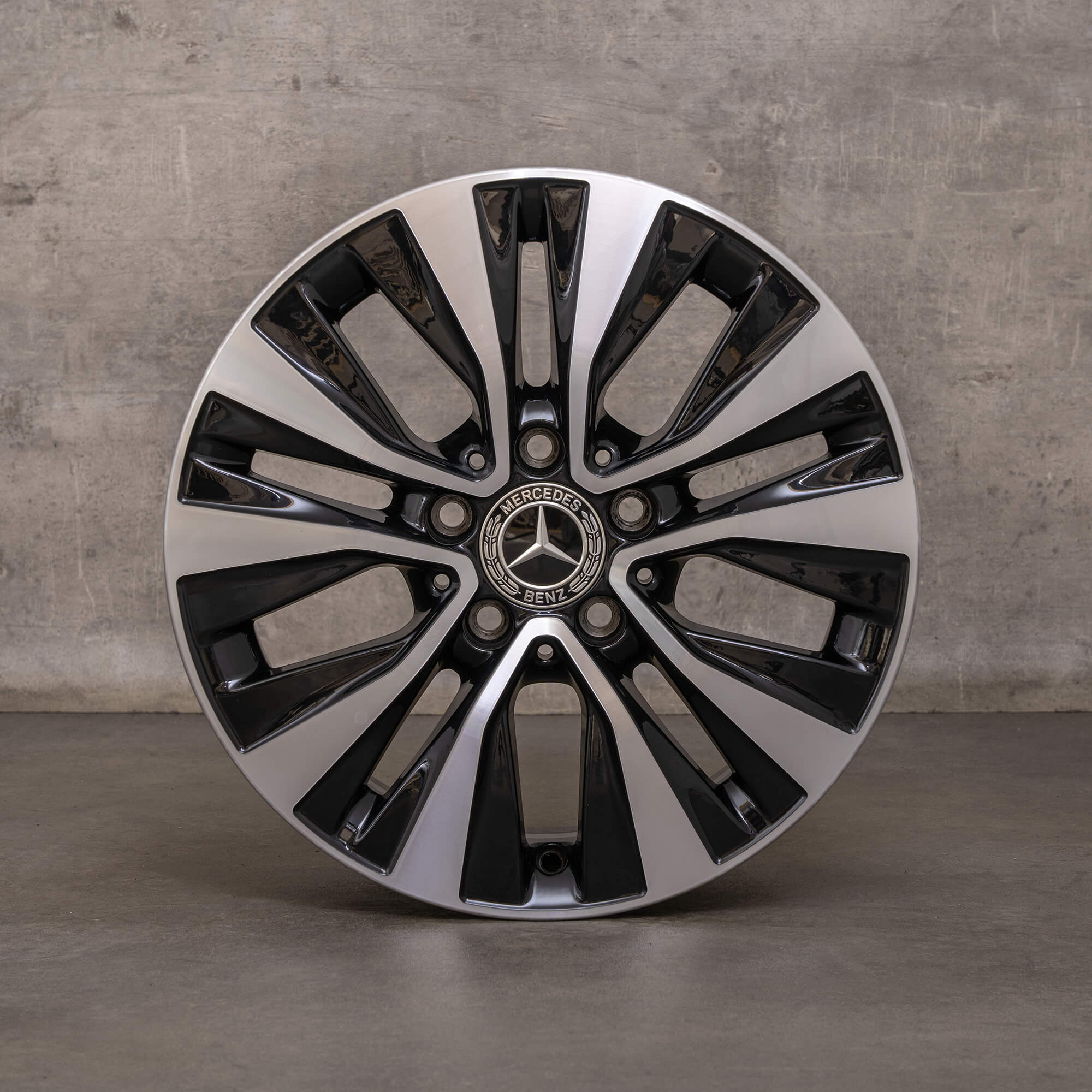 Originální disky kol Mercedes Benz třídy A B CLA 16 palců W177 V177 W247 X118 C118 A1774010000 černé lesklé soustružené
