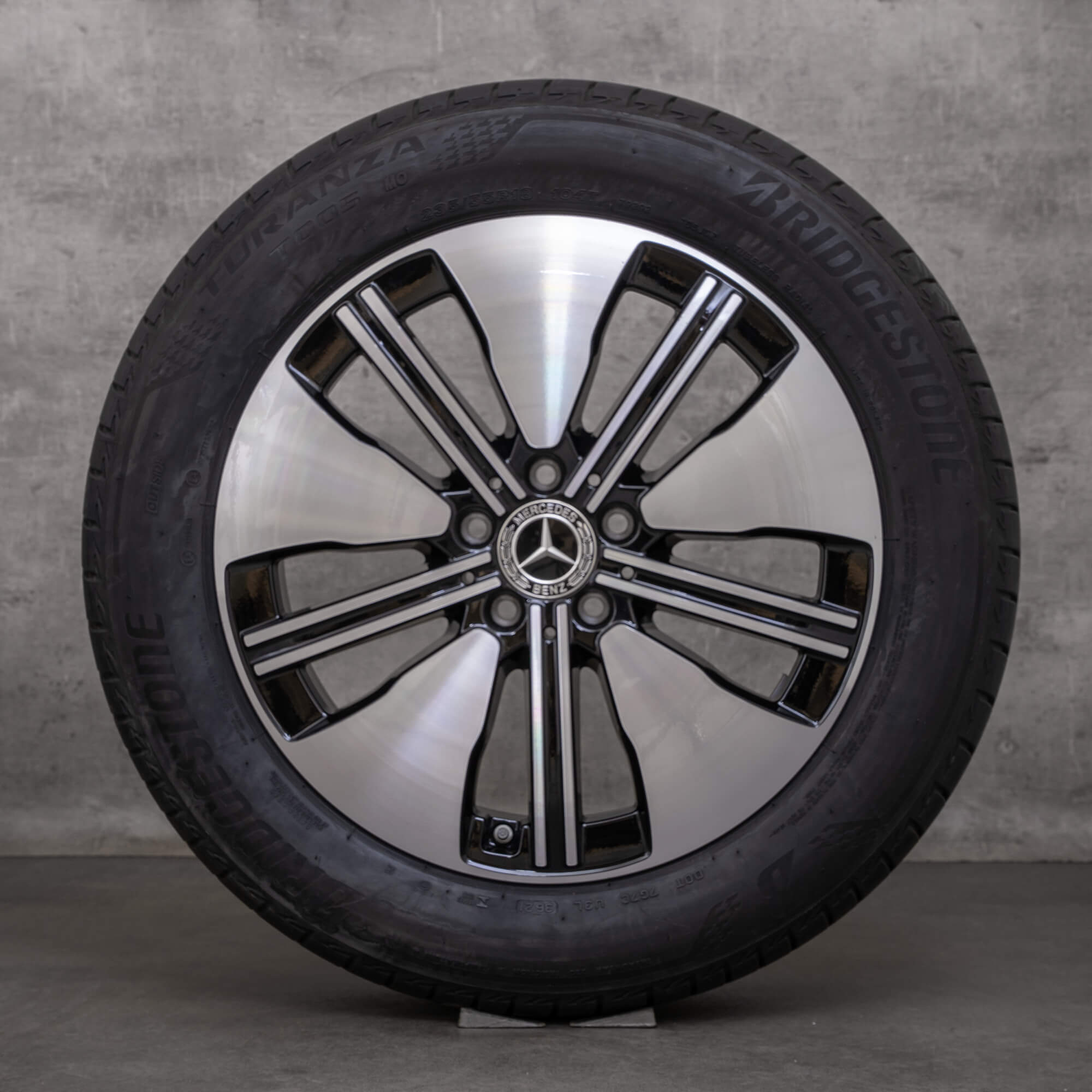 Jantes de verão Mercedes Benz EQA EQB 18 polegadas H243 X243 A2434011300 preto brilhante torneado