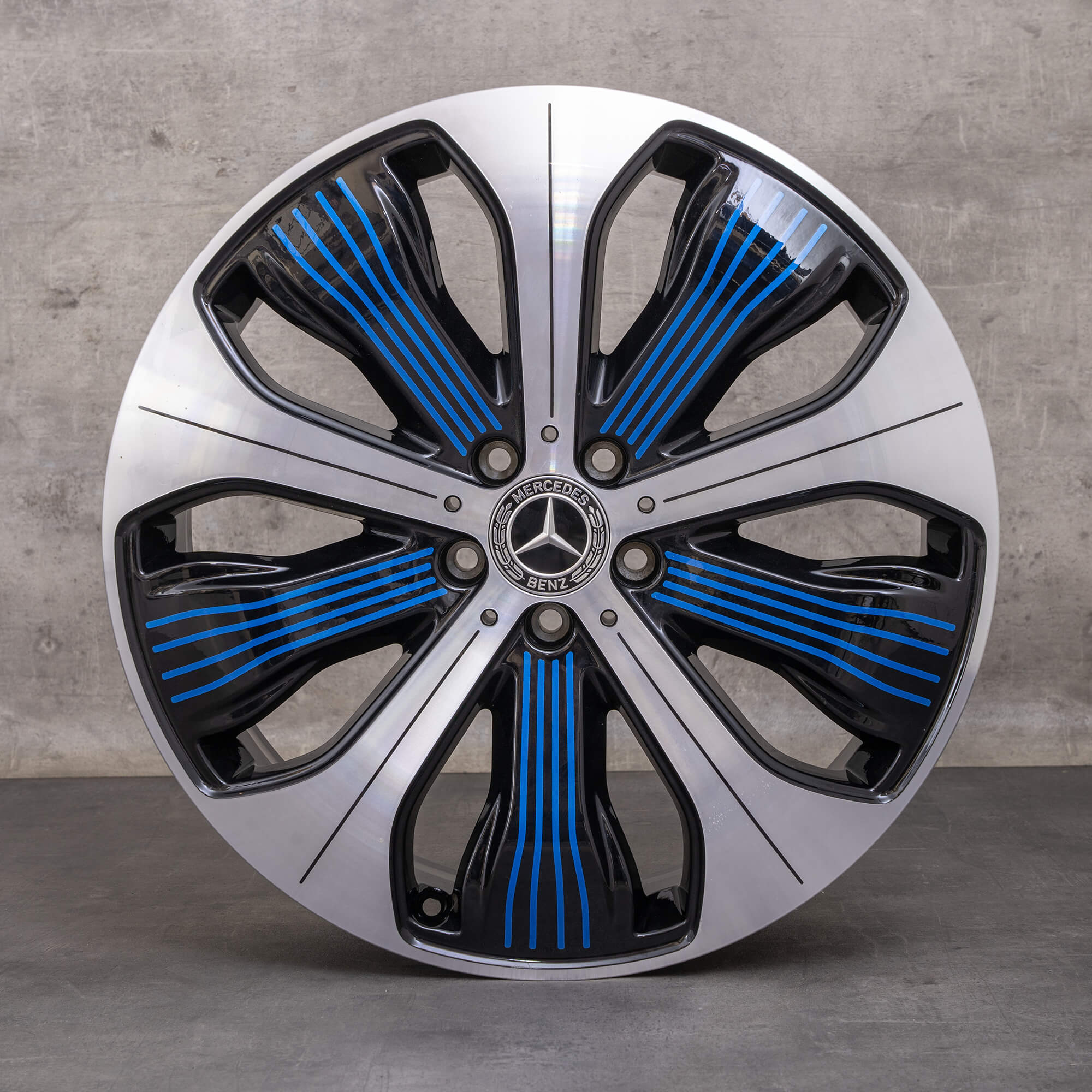 Original Mercedes Benz EQC hjul 20 tum N293 A2934010300 svartblå högglans svarvad
