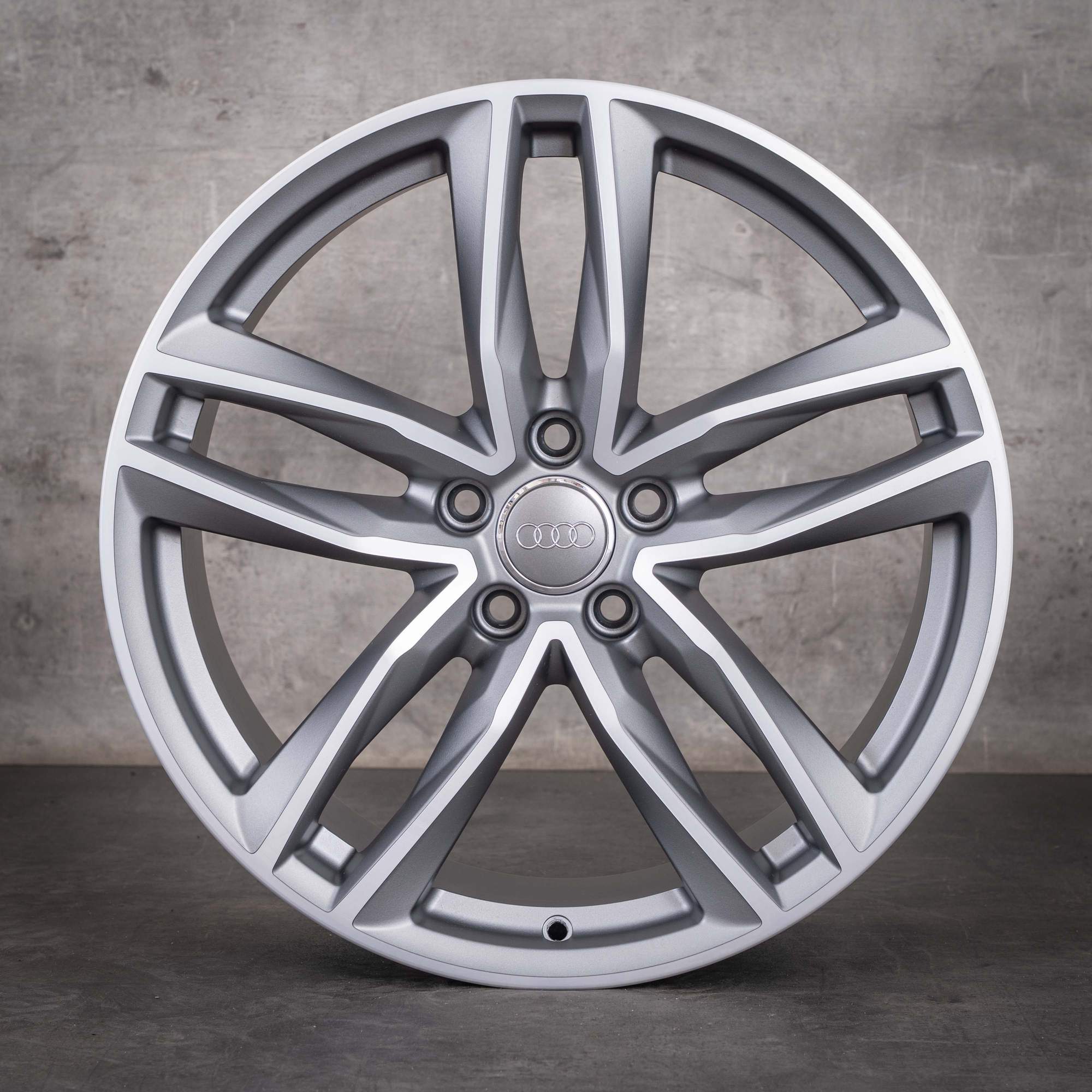 Original Audi TT TTS TTRS Winterräder 19 Zoll 8S FV Felgen 8S0601025R titan matt glanzgedreht