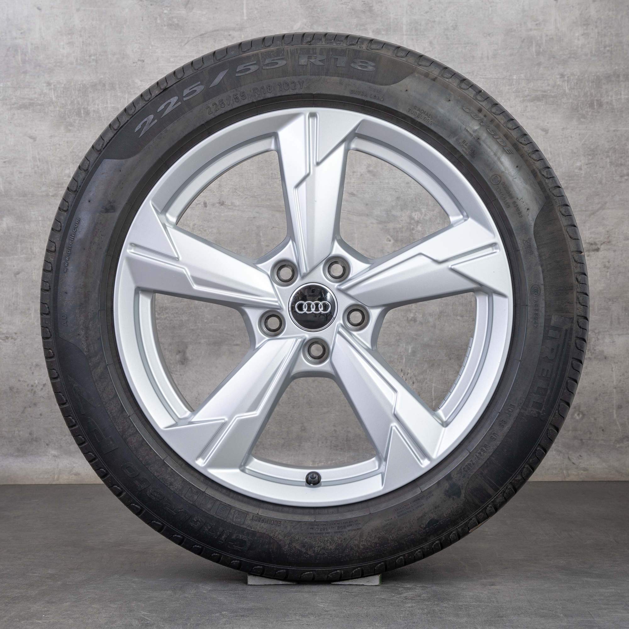 Alkuperäiset Audi A6 S6 vanteet 18 tuuman 4K C8 kesäpyörät 4K0601025D hopea