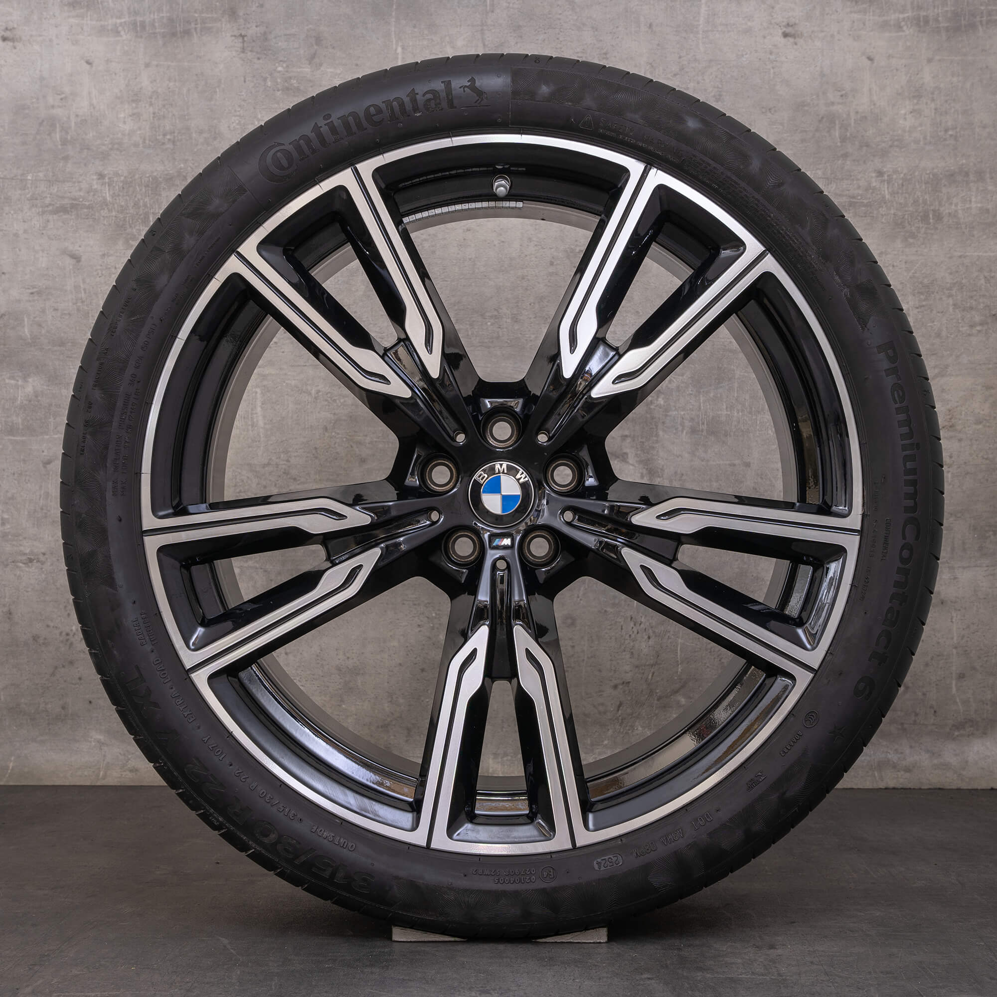 Original BMW X5 X6 fälgar 22 tum G05 G06 sommarhjul styling 747 M 8072002 8072003 svart glansig svarvad