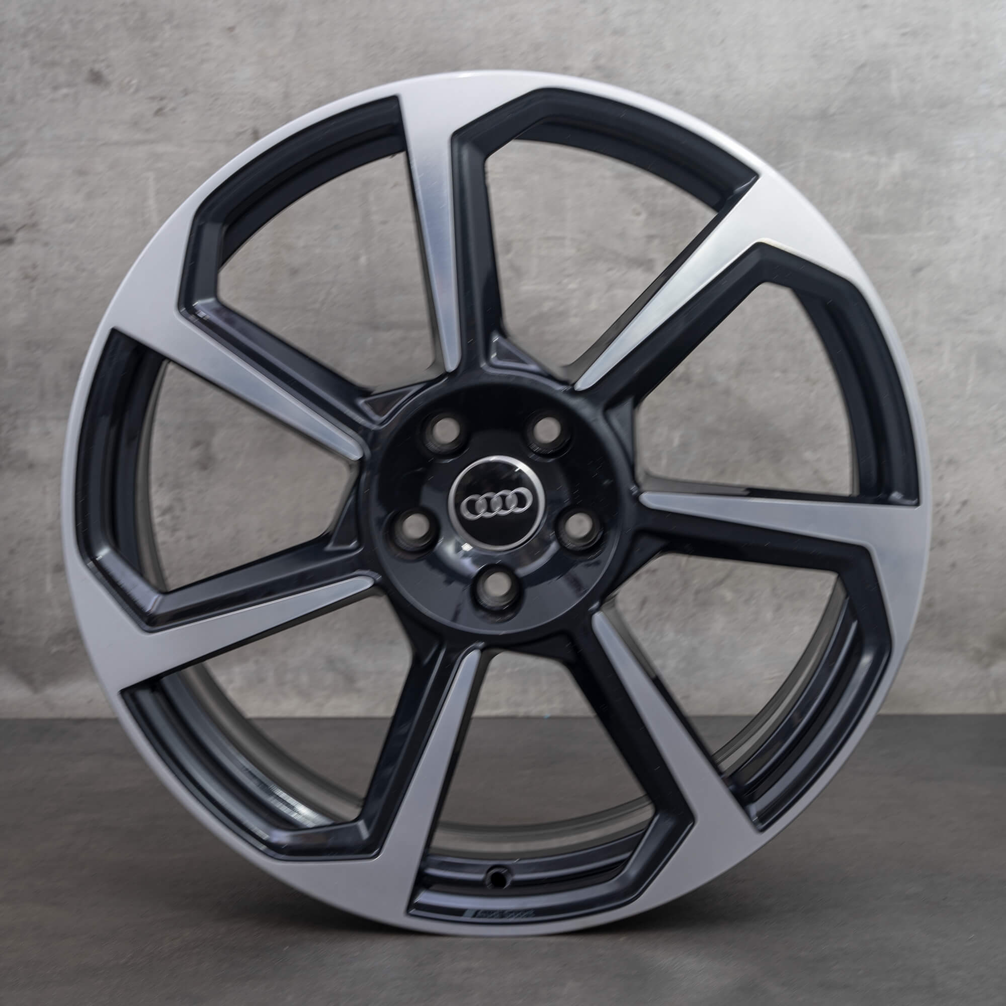 4x Audi 20 Zoll Felgen TT TTS TTRS 8S Alu Rotor 8S0601025CD 9 x ET52