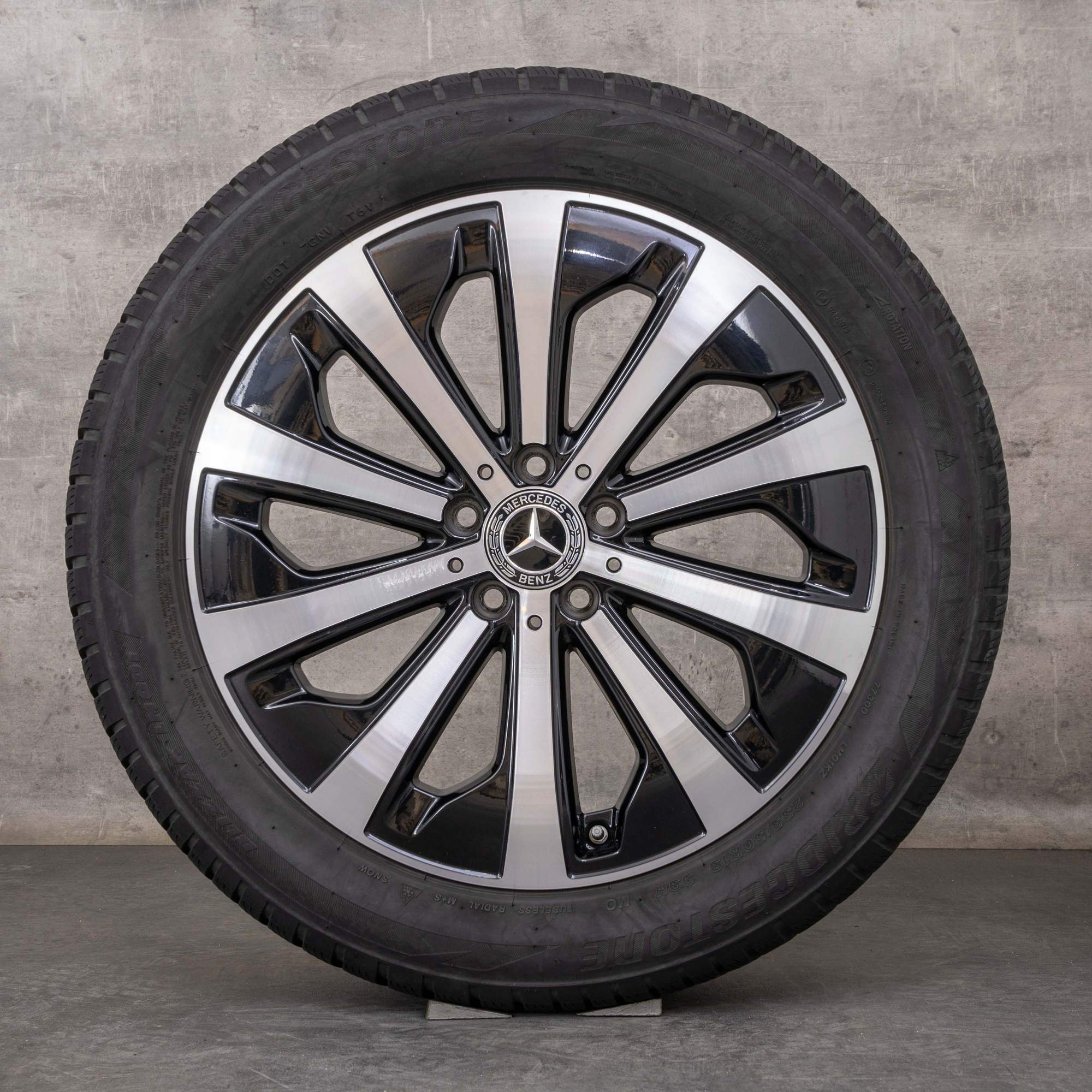 Alkuperäiset Mercedes Benz GLA GLB talvirenkaat 19 tuuman H247 X247 vanteet A2474013100 musta kiillotettu käännetty