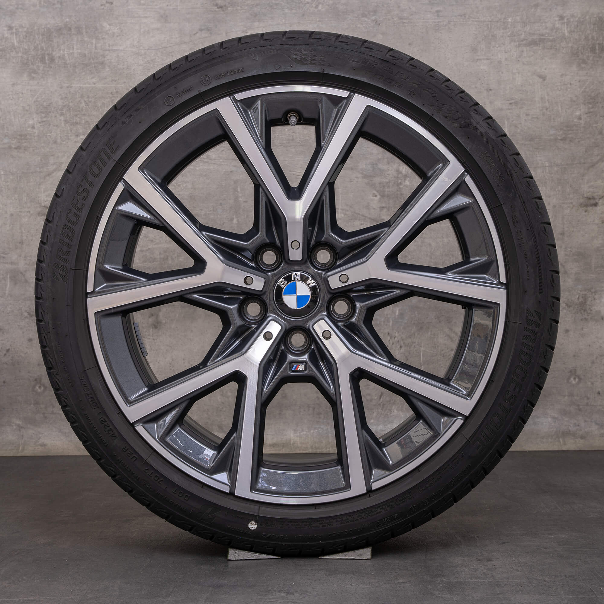 Orijinal BMW 1 serisi 2 jant 18 inç F40 F44 Gran Coupé yaz lastikleri styling 553 M 8092355 orbit gri parlak tornalanmış