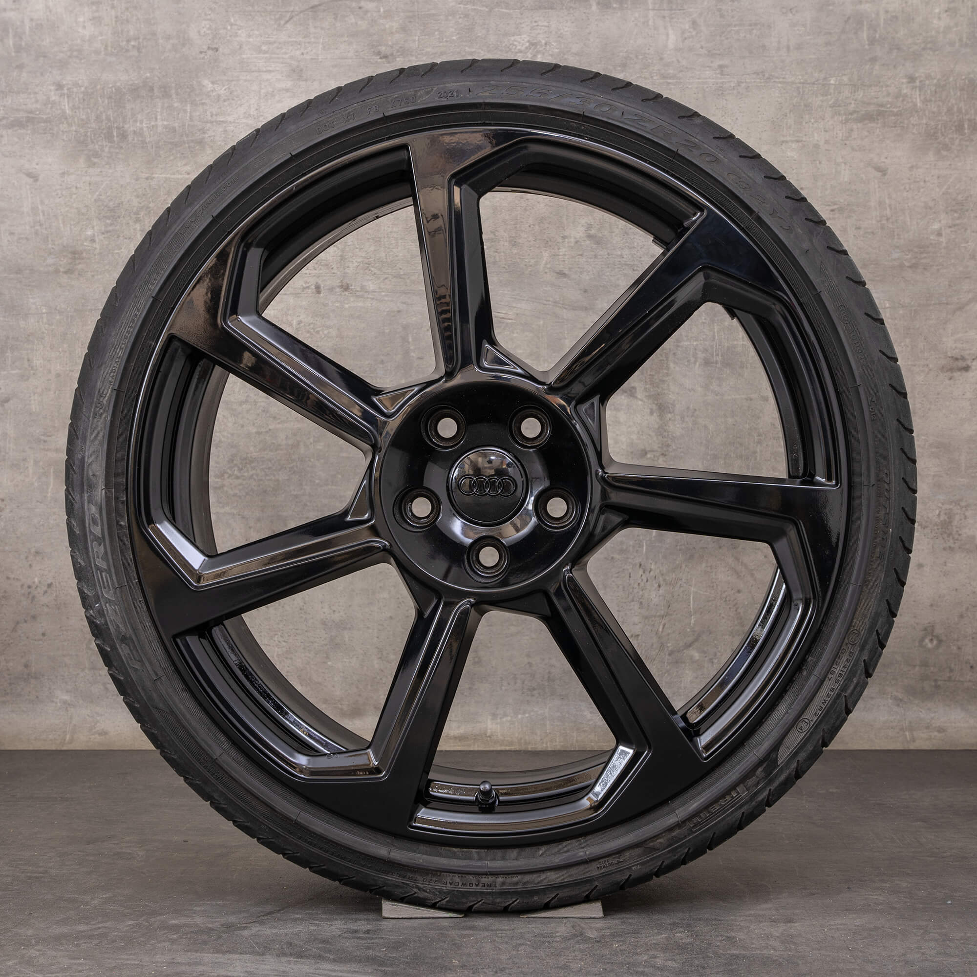Originele Audi TT TTS TTRS Velgen 20 Inch 8S Zomerwielen 8S0601025CD originele-audi-tt-tts-ttrs-velgen-20-inch-8s-zomerwielen-8s0601025cd