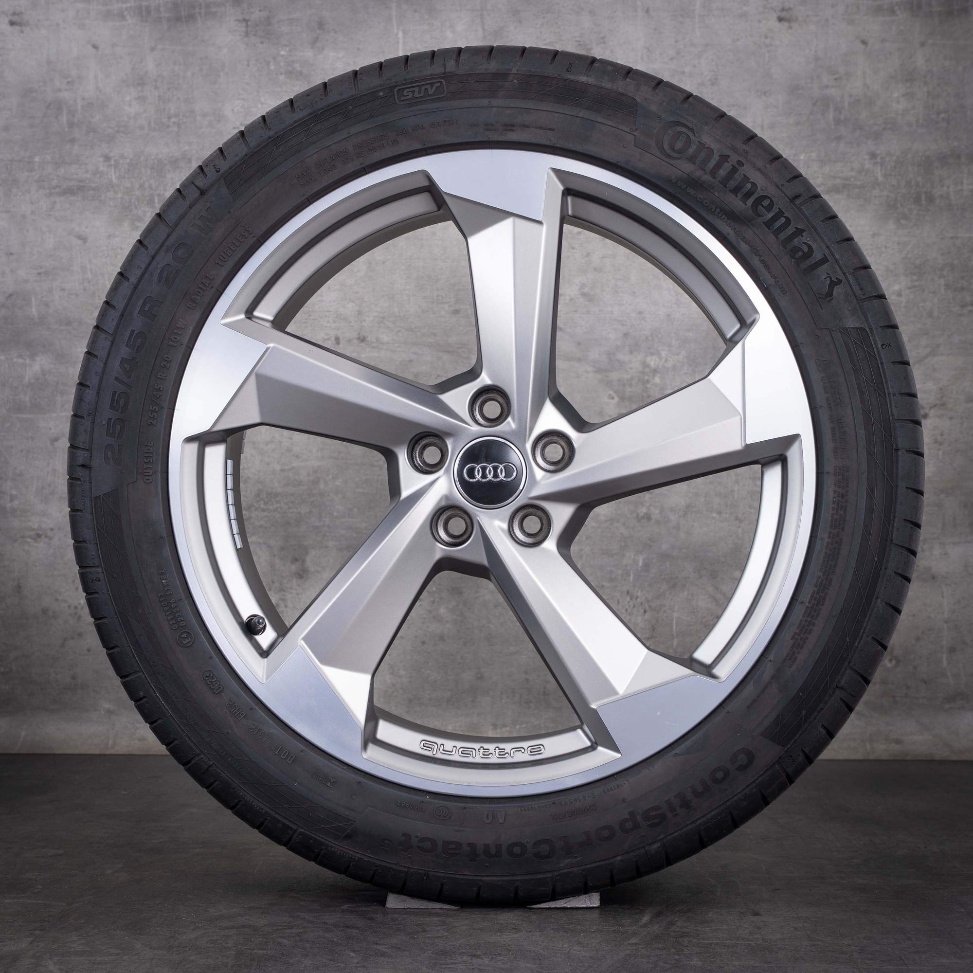 Oryginalne felgi Audi Q5 SQ5 20 cali FY – opony letnie 80A601025S wzór Rotor Quattro tytan w stylu diamond cut z polerowanymi elementami