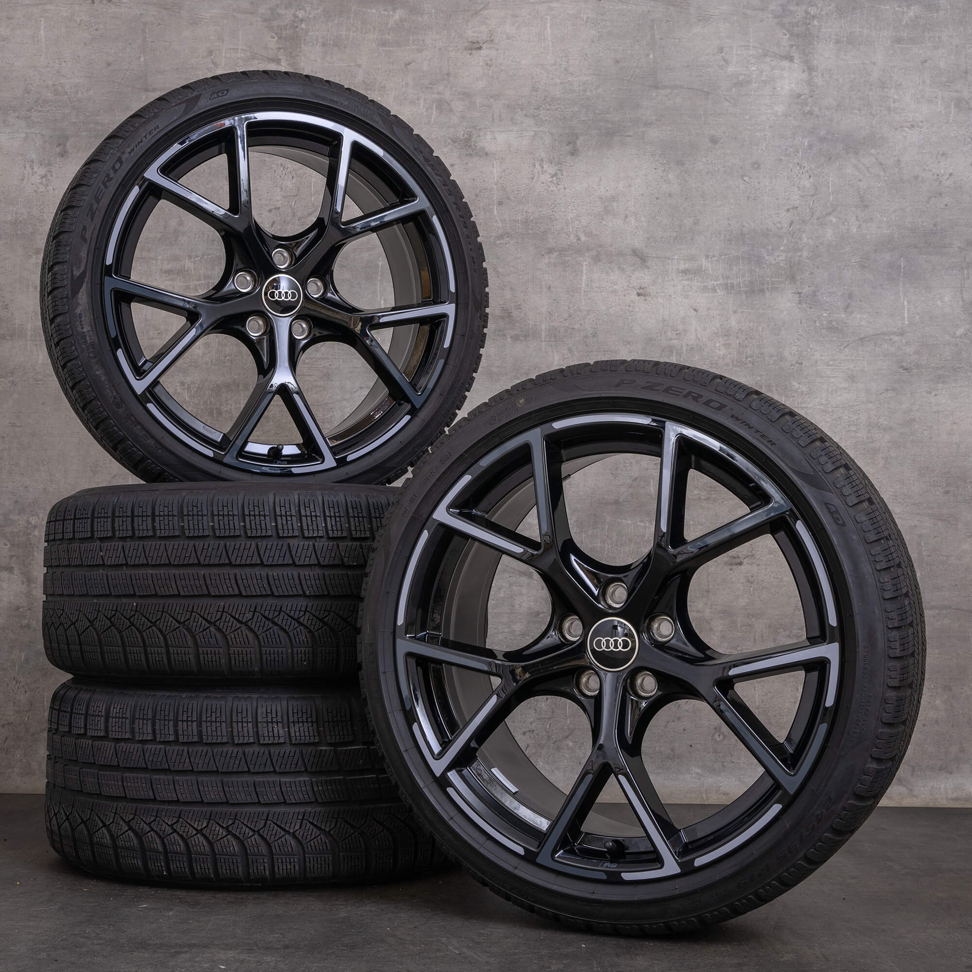 Originali Audi RS3 con gomme invernali da 19 pollici 8Y RS cerchi auto 8Y0601025BP 8Y0601025BQ nero argento lucido