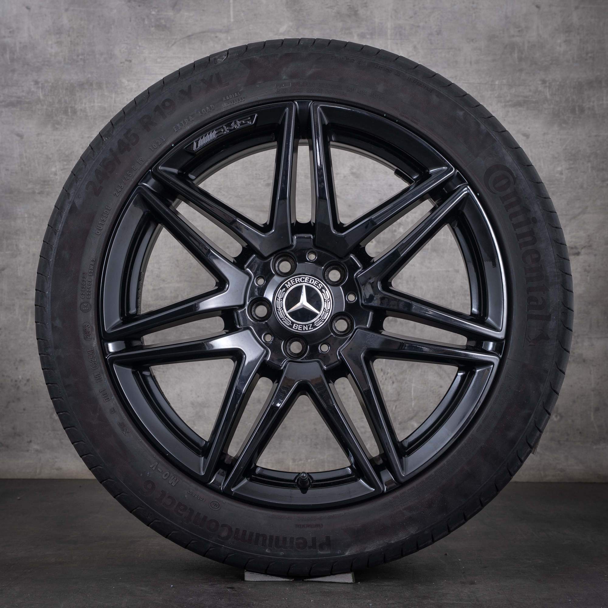 Originální 19palcové disky Mercedes-Benz Třídy V AMG W447 pro letní kola A4474015100, lesklá černá