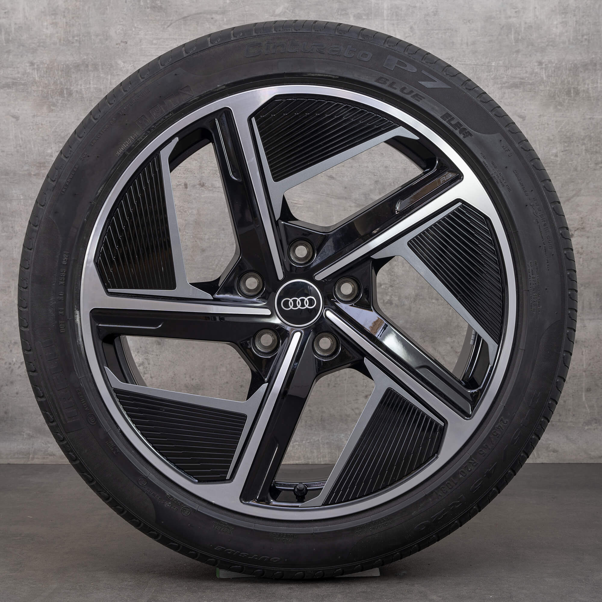 Originale Audi e-tron GT RS fælge 20 tommer FW Sommerrder Aero 4J3601025F 4J3601025H sort blank drejet NYT