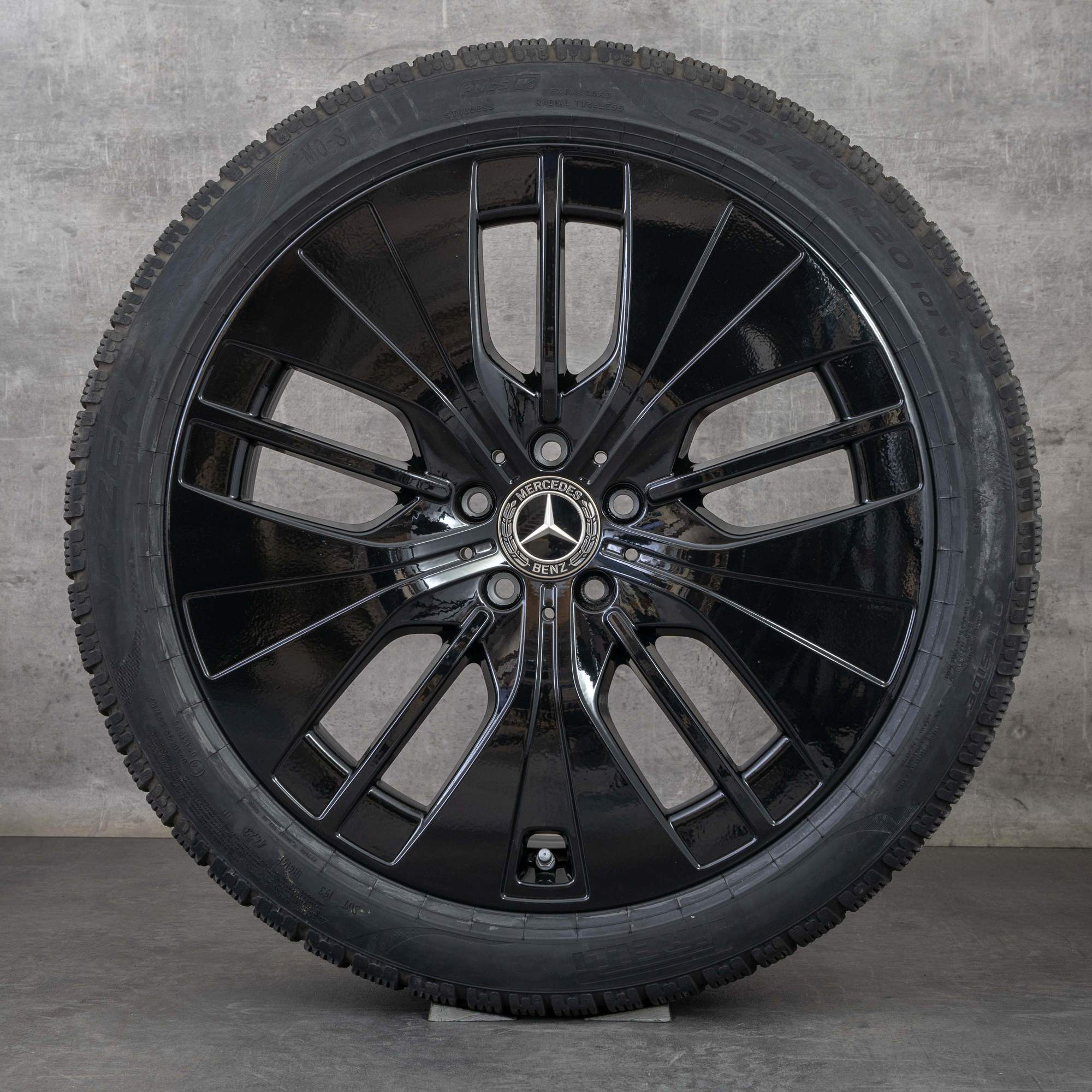 Oryginalne koła zimowe Mercedes Benz EQE 20 cali felgi V295 A2954011700 czarne błyszczące