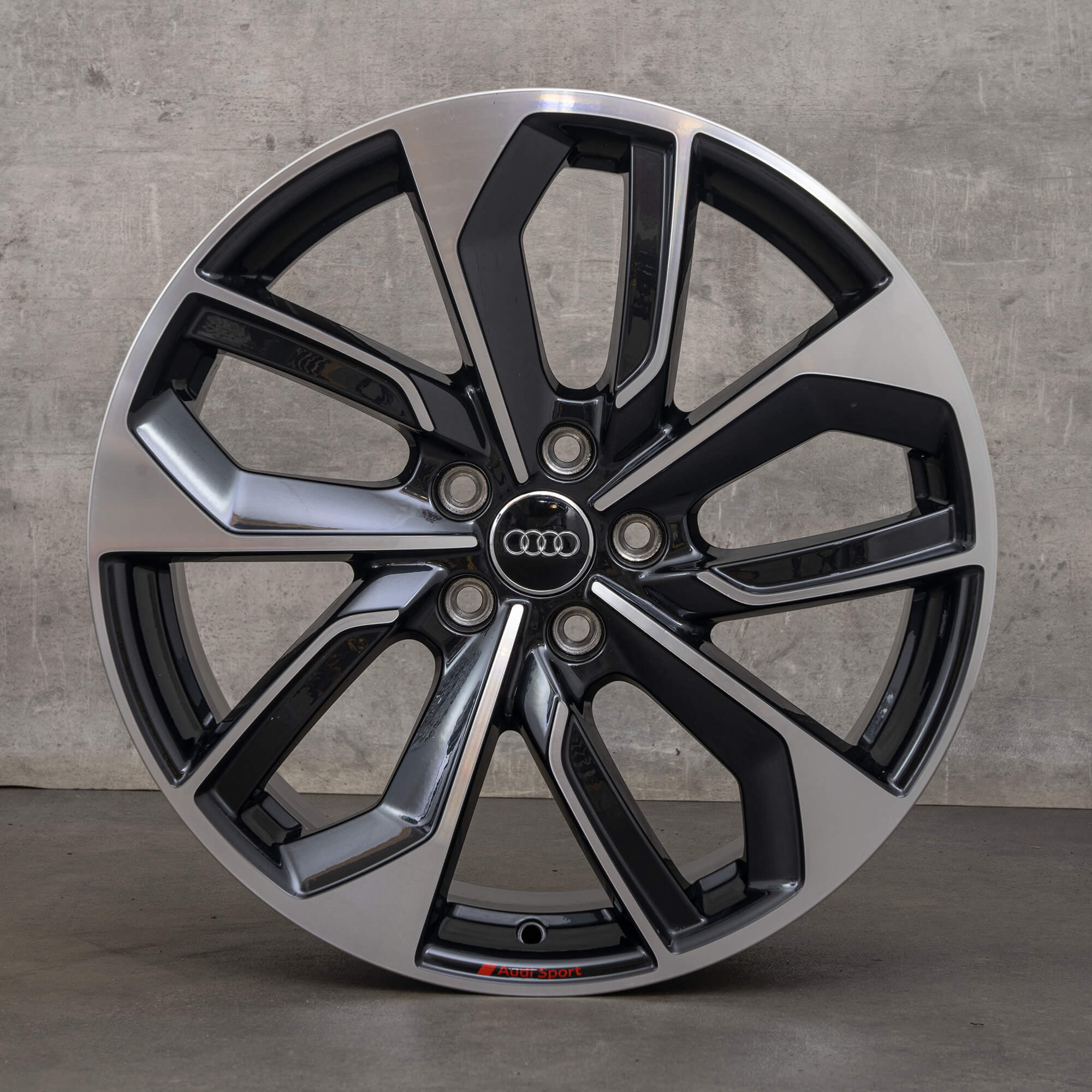 アウディS3 8Y 19インチ S3専用純正オプションホイール　A3 8Y アウディS3 8Y 19インチ S3専用純正オプションホイール A3 8Y - メルカリ