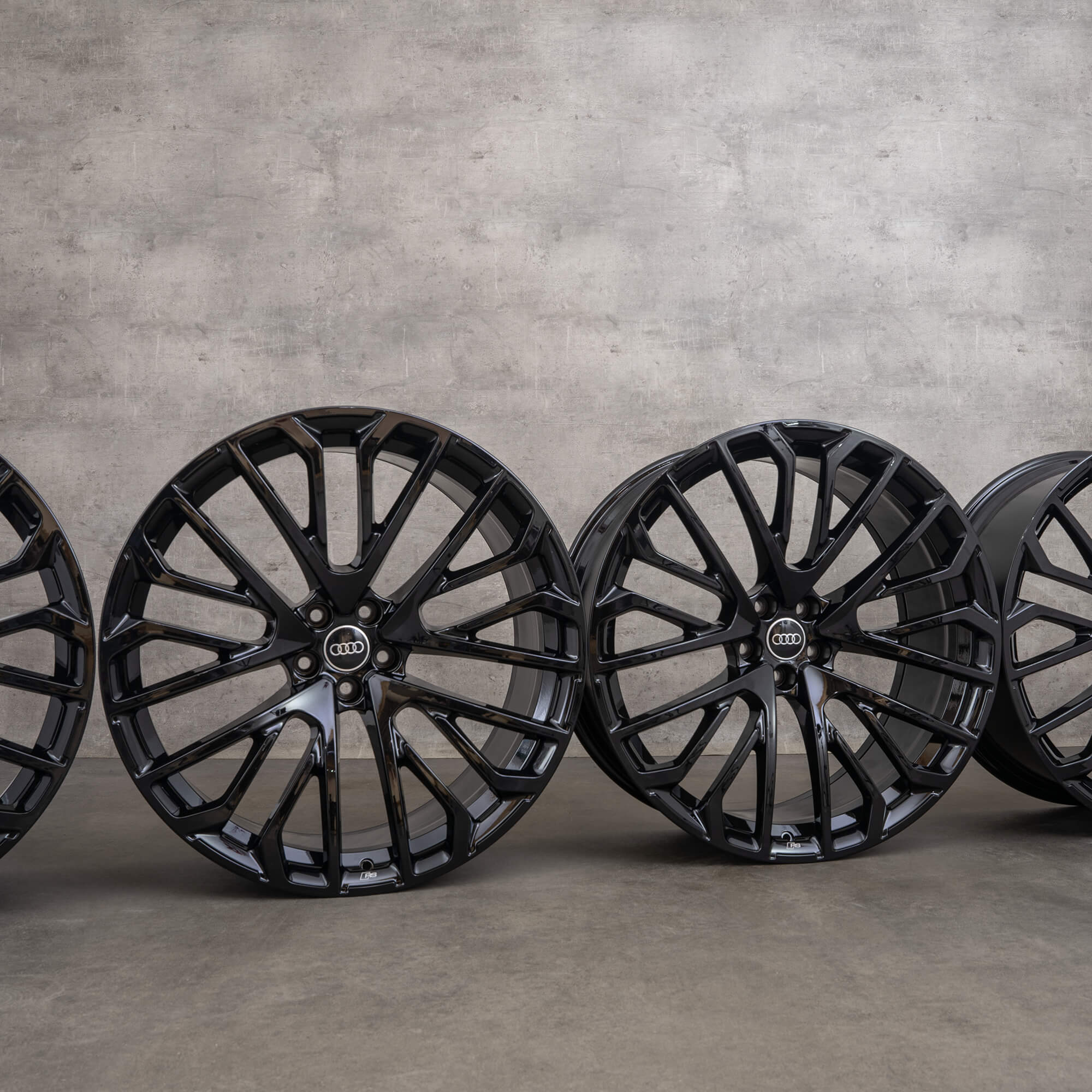 Jantes genuínas Audi Q8 SQ8 de 23 polegadas 4M 4M8601025BN preto alto brilho NOVO