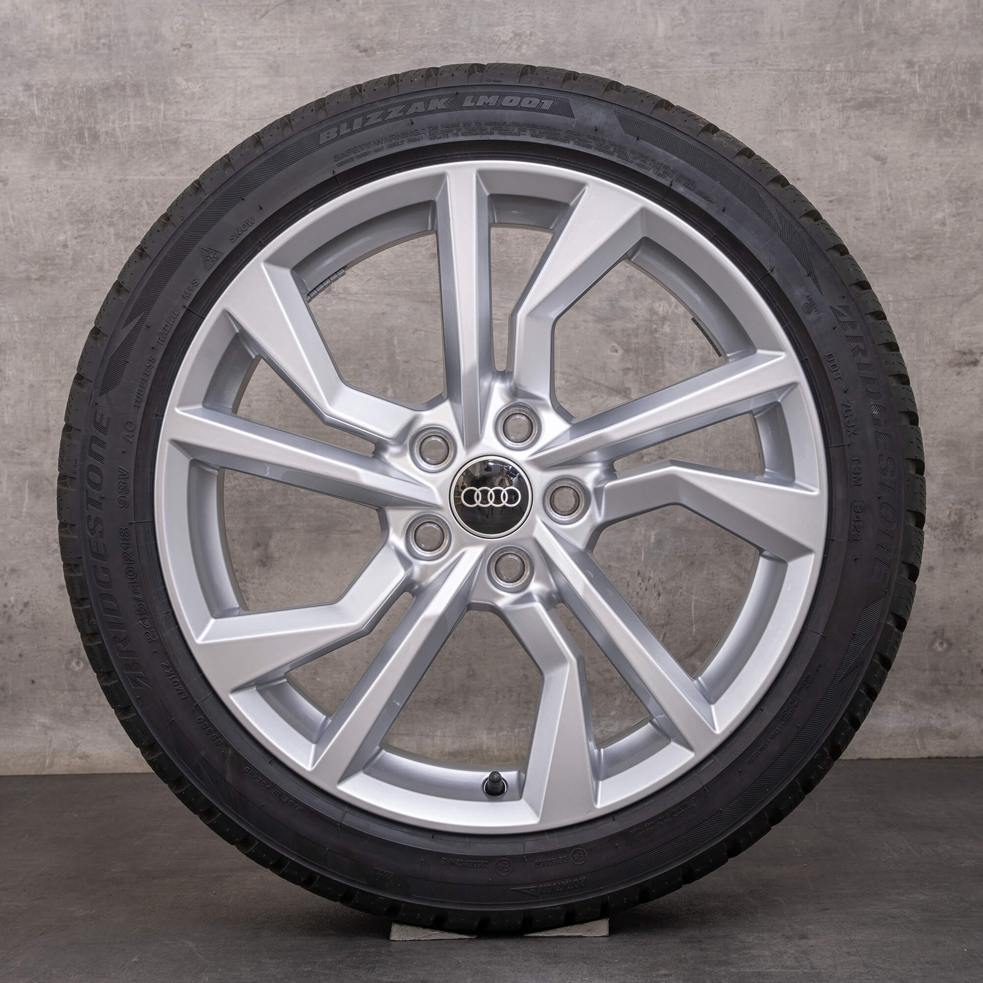 Oem Audi TT TTS pneus hiver 18 pouces 8S FV jantes 8S0601025AN argent brillant