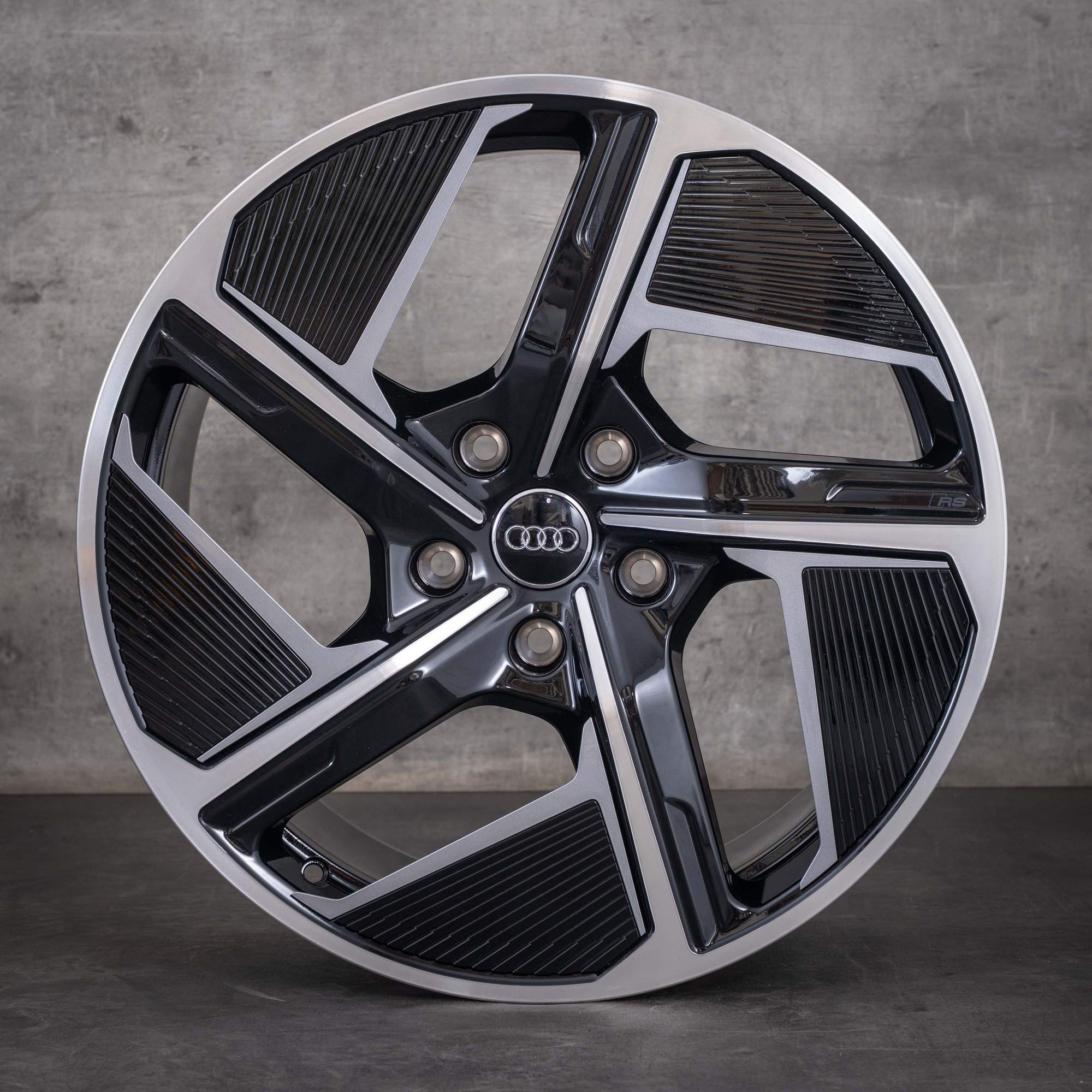 Original Audi e-tron Felgen 20 Zoll GT RS 4J3601025DL 4J3601025DM Aero-Design schwarz glanzgedreht NEU