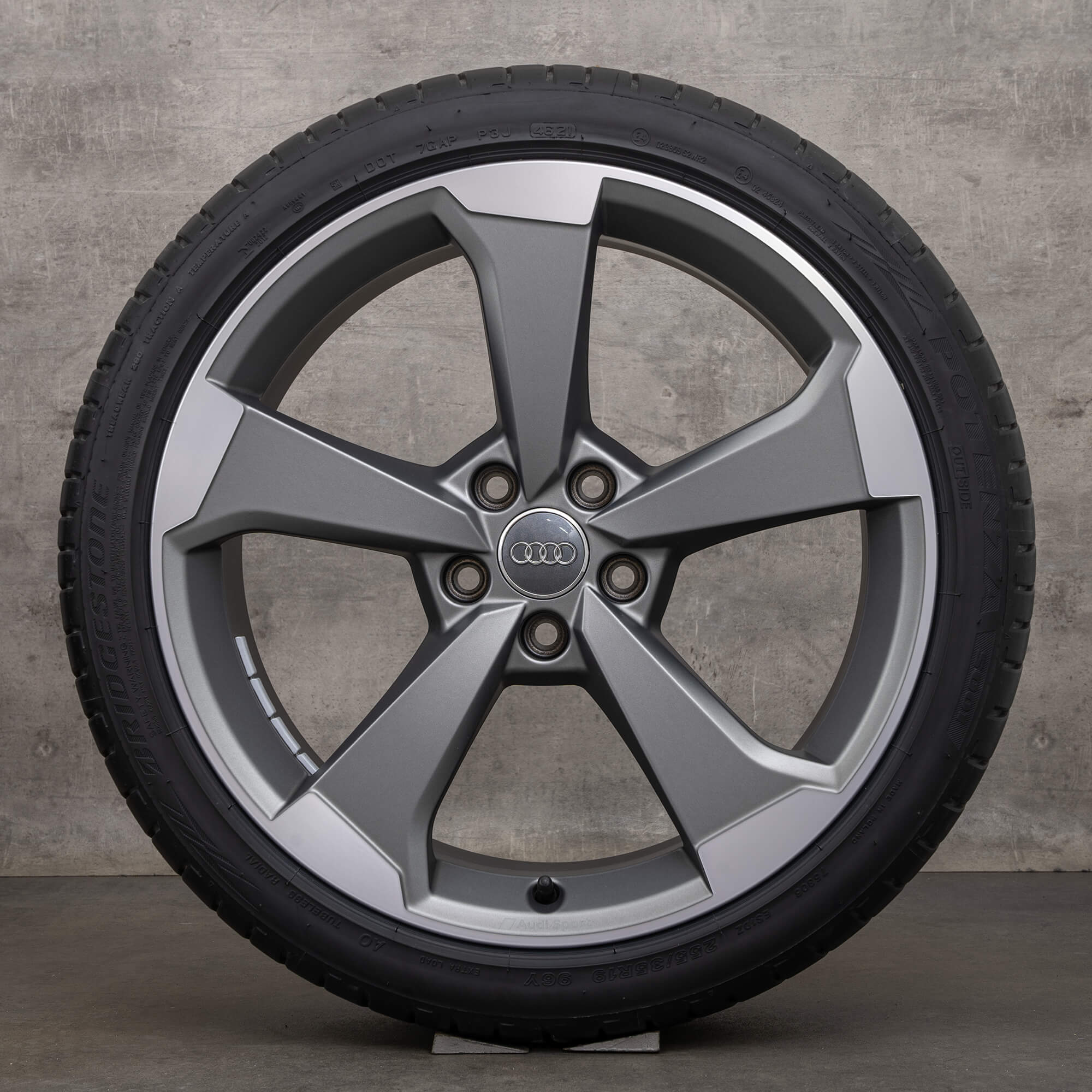 Audi S4 B9 8W summer wheels 19 inch rims tires 8W0601025CG 7 mm