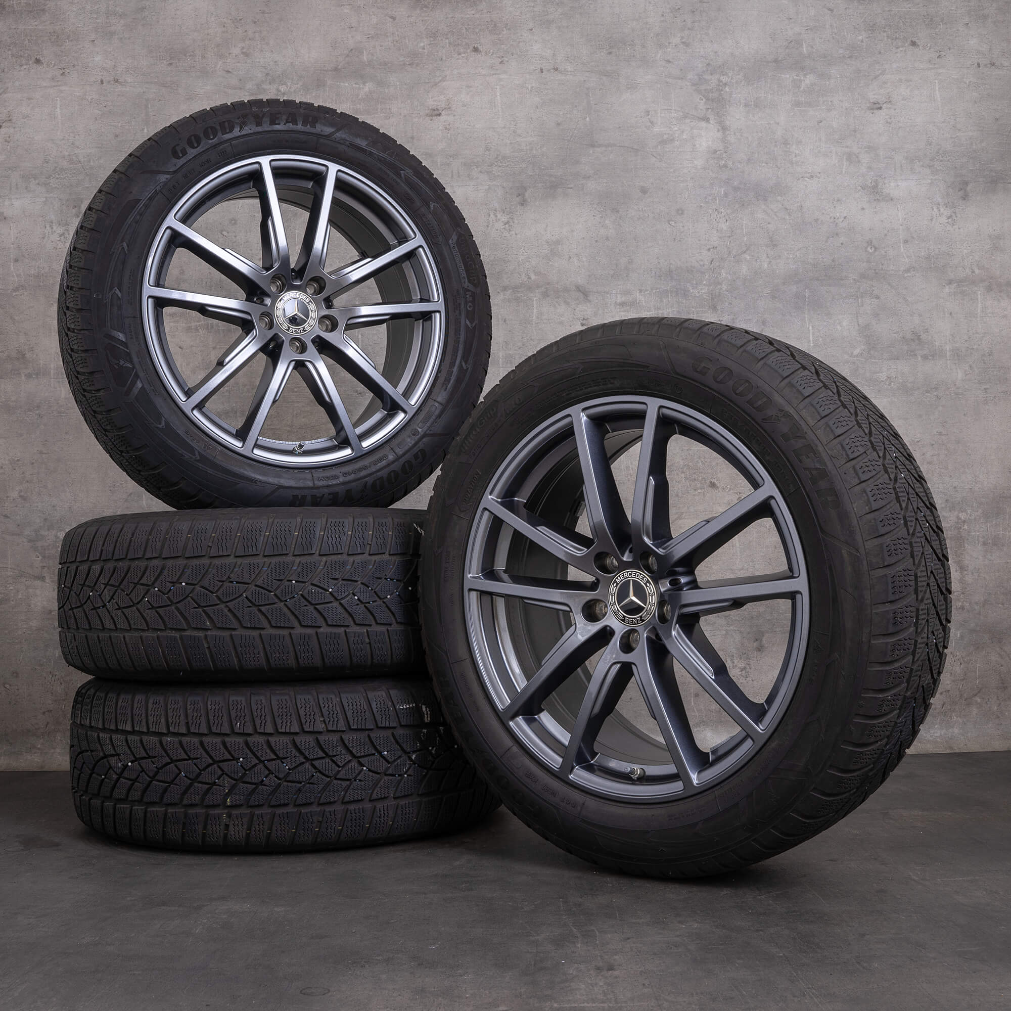 Originální zimní pneu s disky Mercedes Benz EQE 21" SUV X294 ráfky na auto A2944010400 titanový lesk