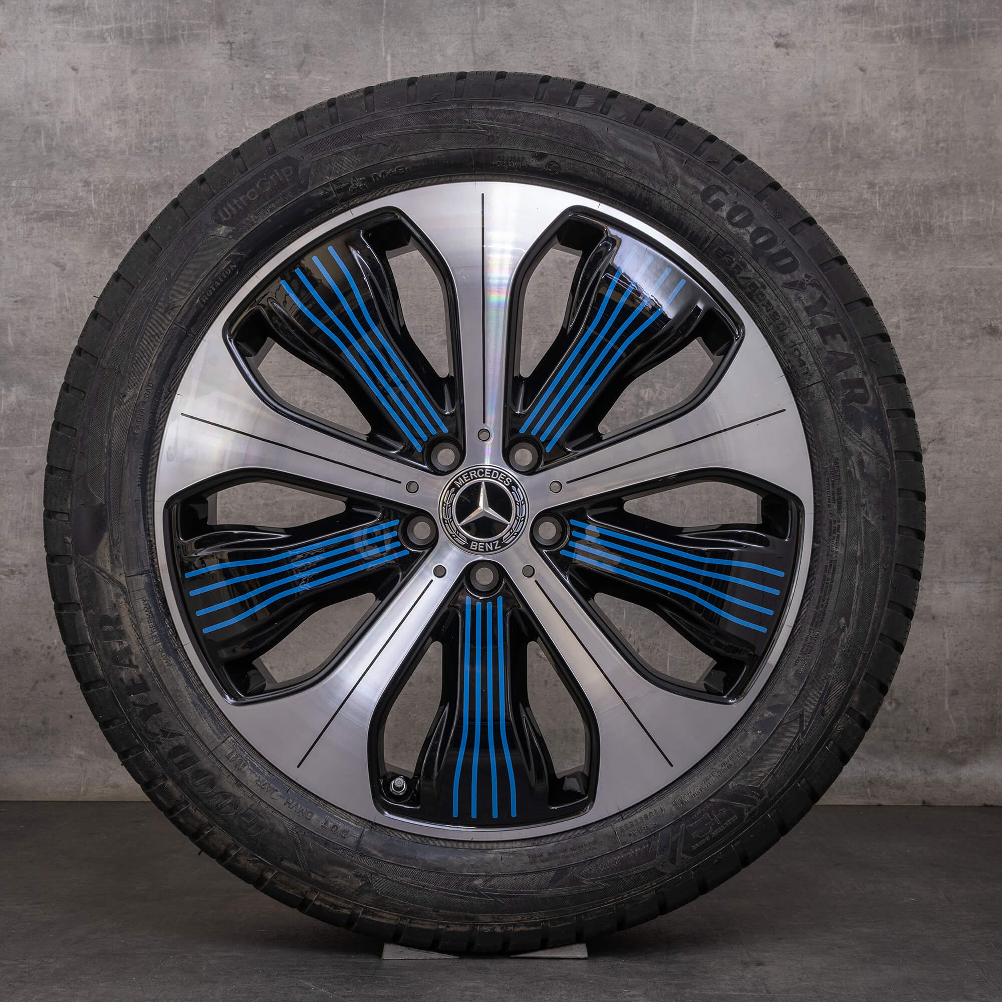 Oryginalne koła zimowe Mercedes Benz EQC 20 cali felgi N293 A2934010300 A2934010500 czarne niebieskie polerowane NOWOŚĆ