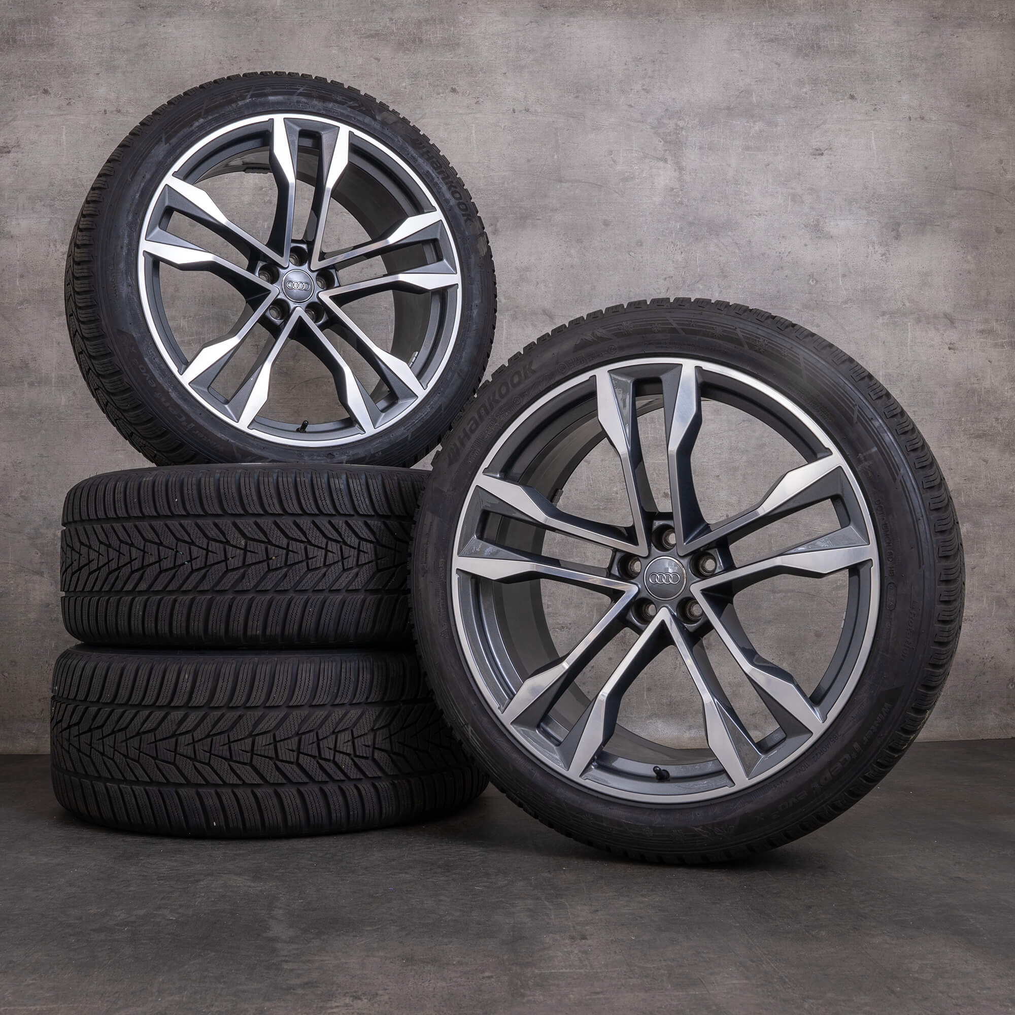 Oryginalne koła zimowe Audi Q8 SQ8 22 cale 4M8 felgi 4M8601025J tytanowe polerowane