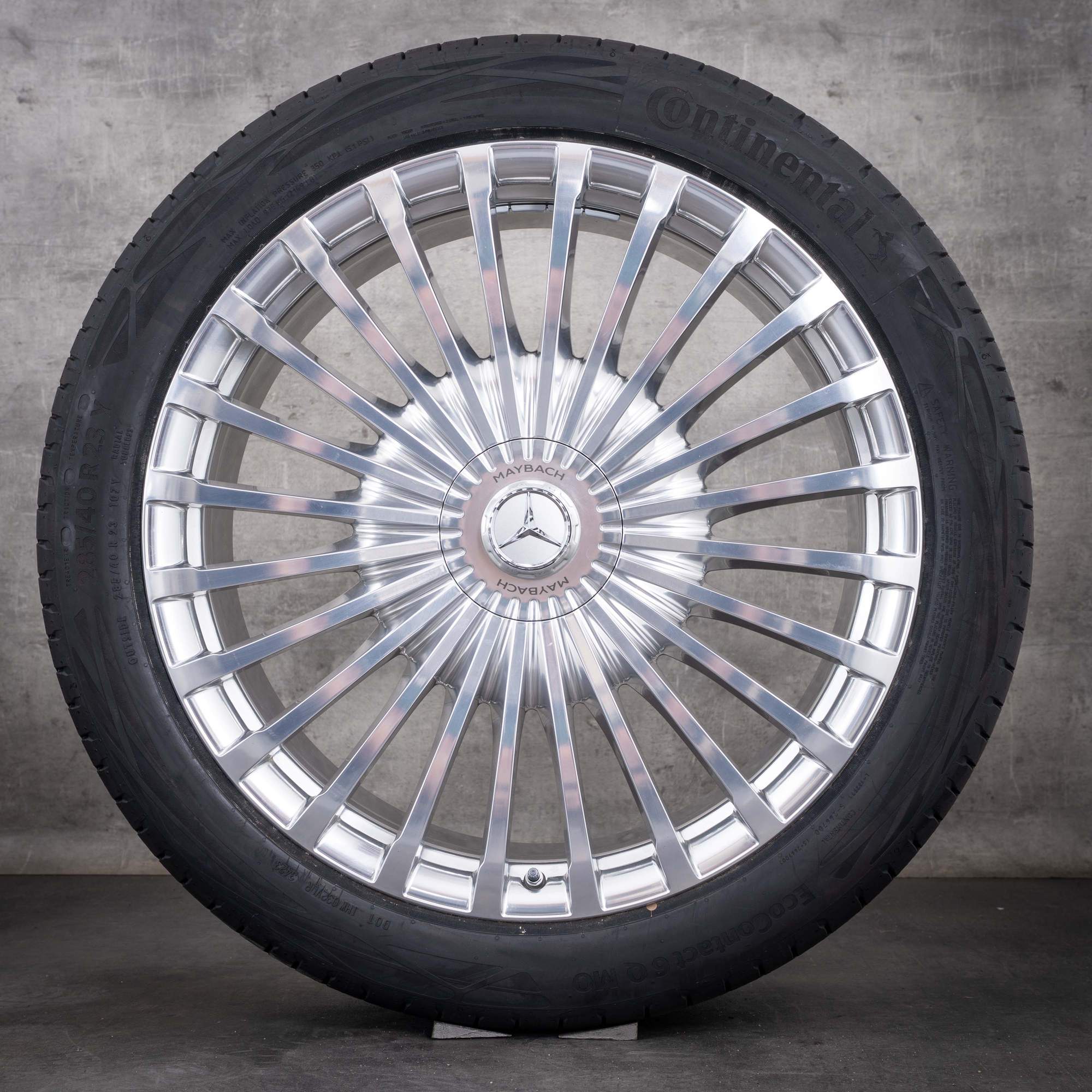 Jantes originais MAYBACH GLS 600 de 23 polegadas X167 pneus de verão A1674011600 A1674011700 cromados