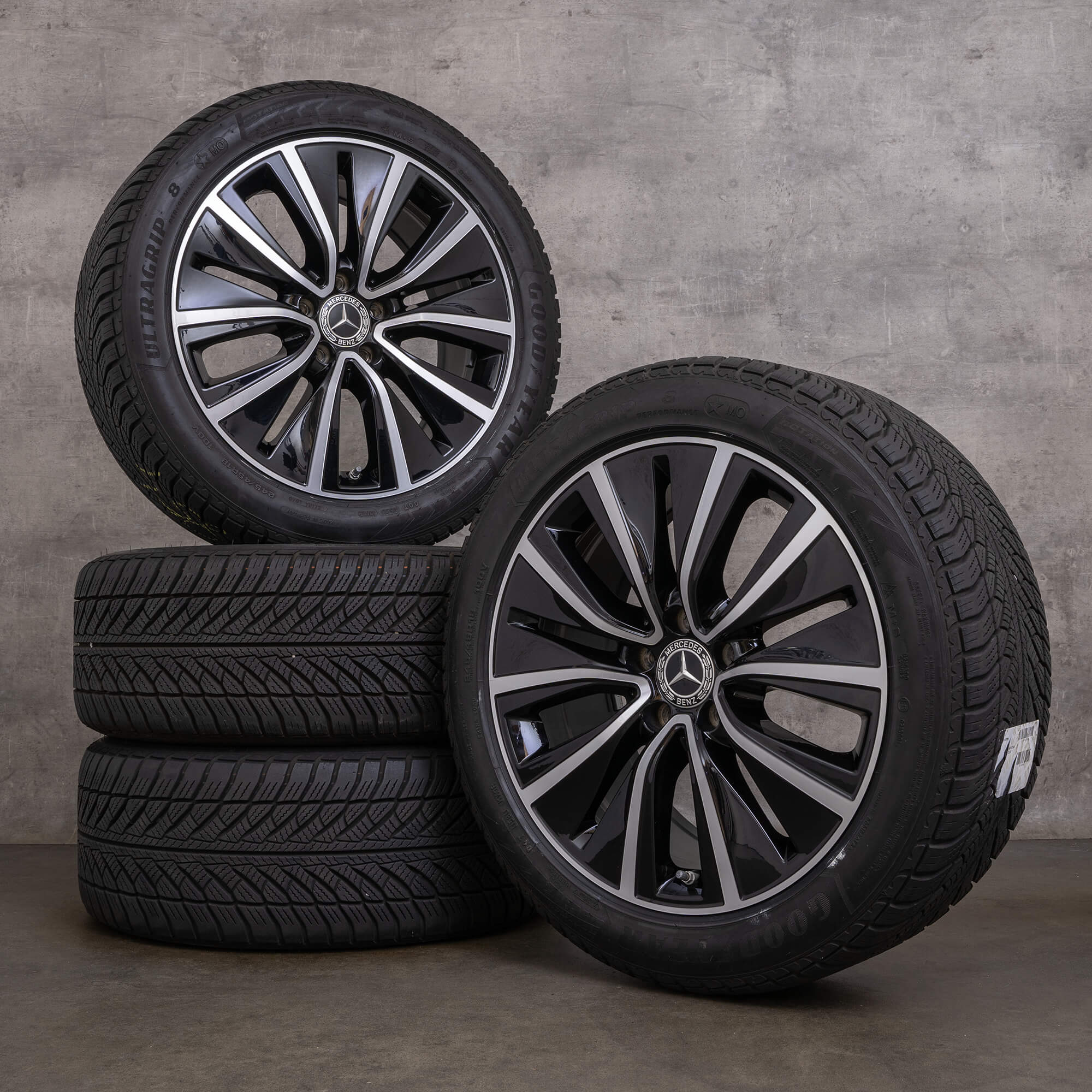 Oryginalne koła zimowe Mercedes Benz CLS 18 cali felgi C257 A2574010700 czarne polerowane toczone