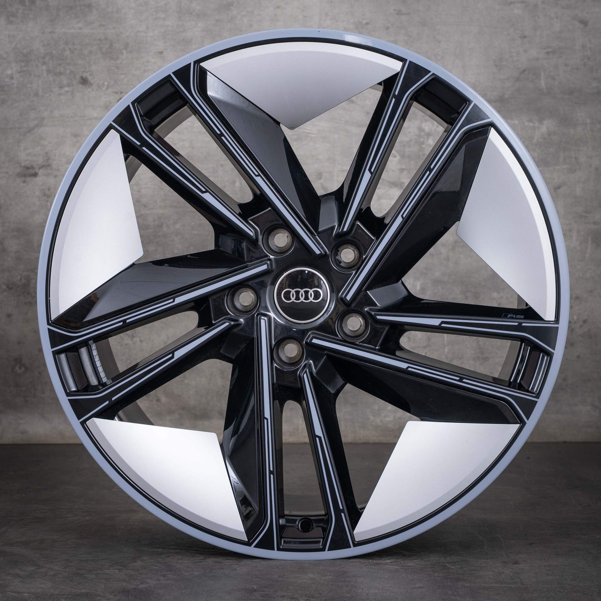 Alkuperäiset Audi e-tron -vanteet 21 tuumaa GT RS FW kesäpyörät 4J3601025L 4J3601025M musta hopea kiiltävä