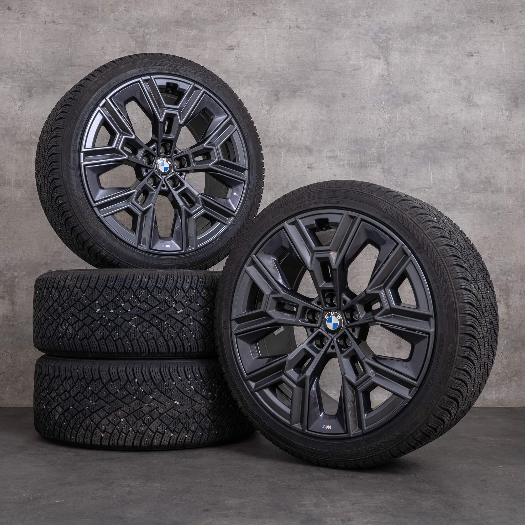 Originální zimni alu kola BMW řady 5 i5 20" disky G60 G61 5A324E8 5A324E9 Styling 939 M orbit grey