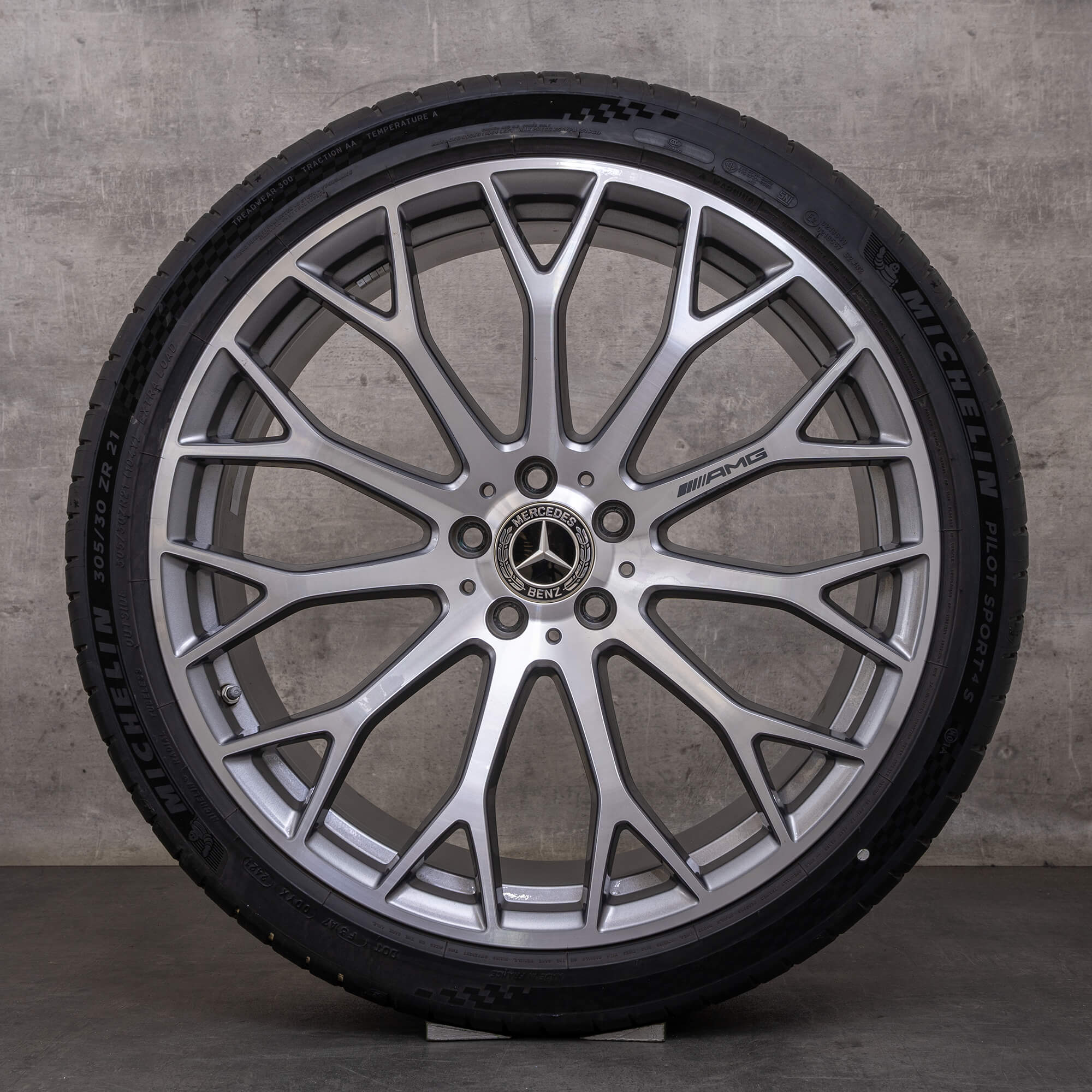 Oryginalne koła zimowe Mercedes Benz SL AMG 21 cali R232 felgi A2324012700 A2324012800 himalaya szary Polerowane