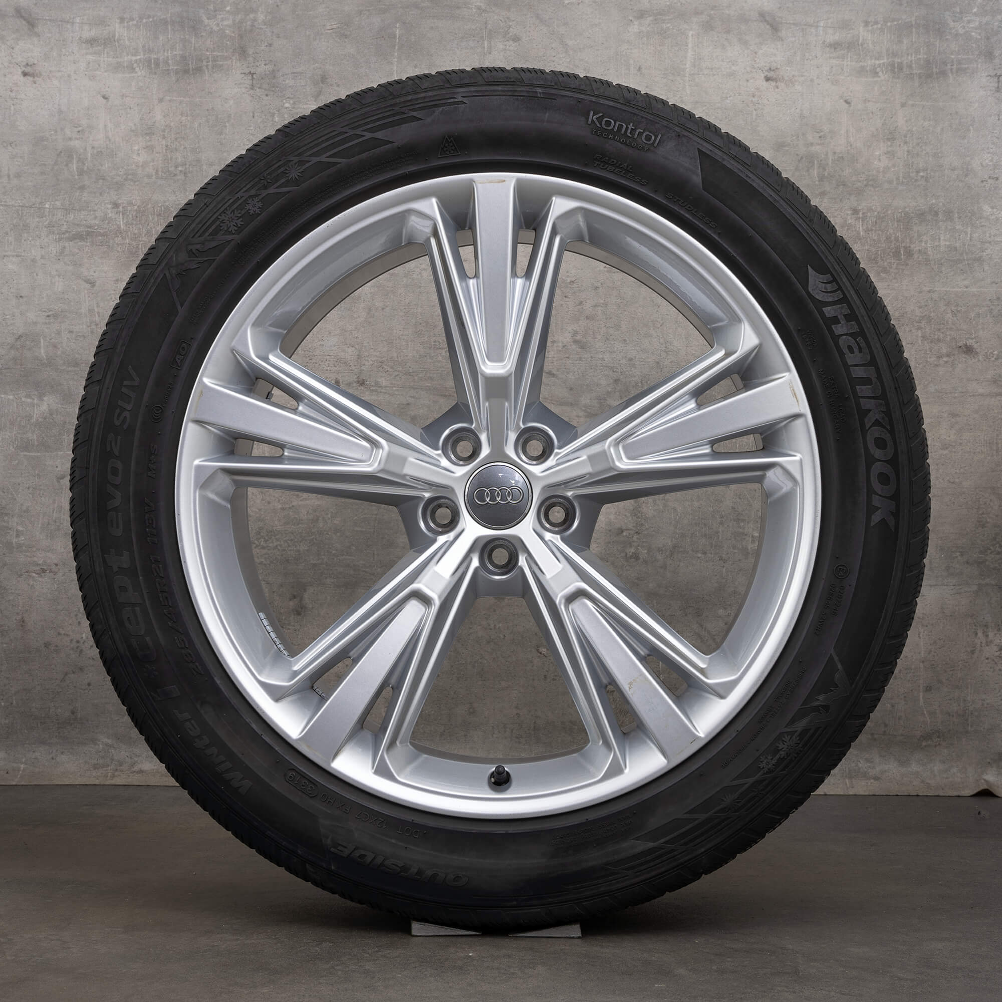 Original Audi Q8 SQ8 Winterräder 21 Zoll 4M Felgen 4M8601025H silber