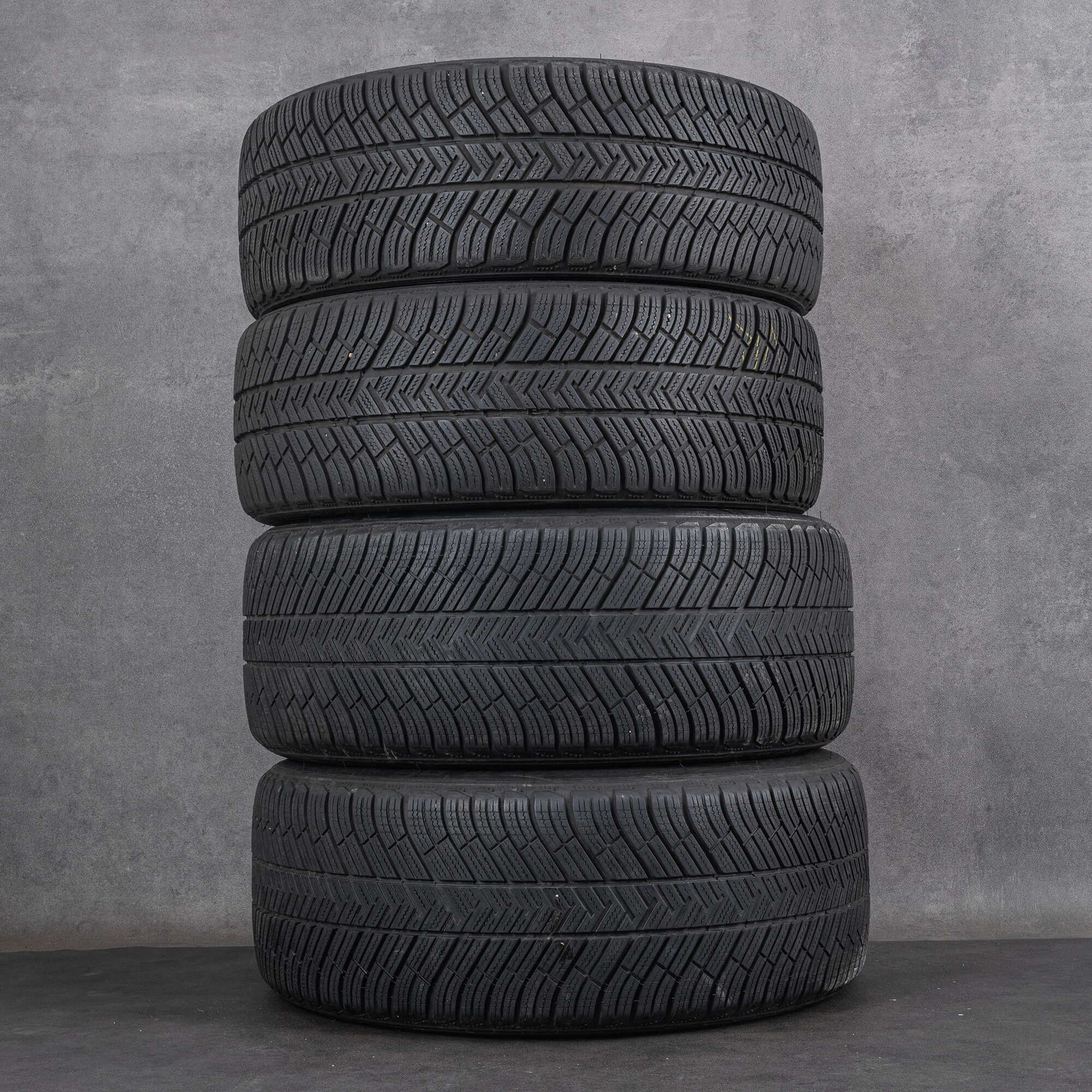 OEM Porsche 19 inch rims 981 Boxster Cayman Winterrder winter tires