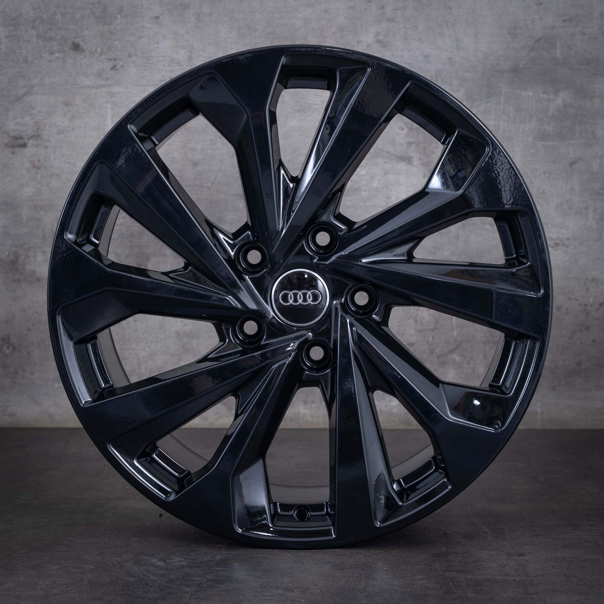 Jantes originais Audi Q6 SQ6 e-tron de 19 polegadas GF 85H601025D 85H601025E Dynamik preto brilhante - jante 1 de 4